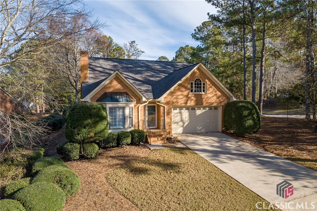 121 Woodhaven Court