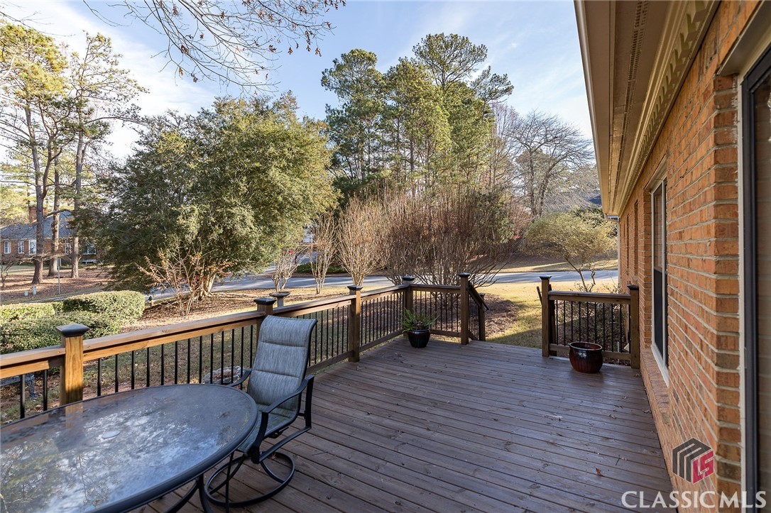 121 Woodhaven Court