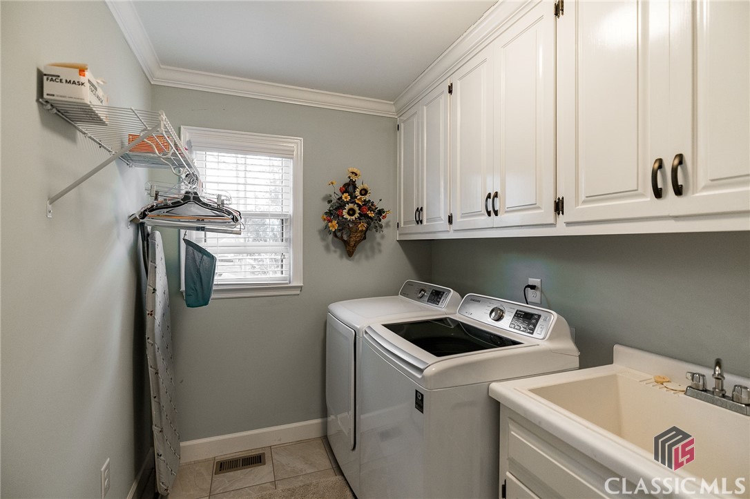 121 Woodhaven Court