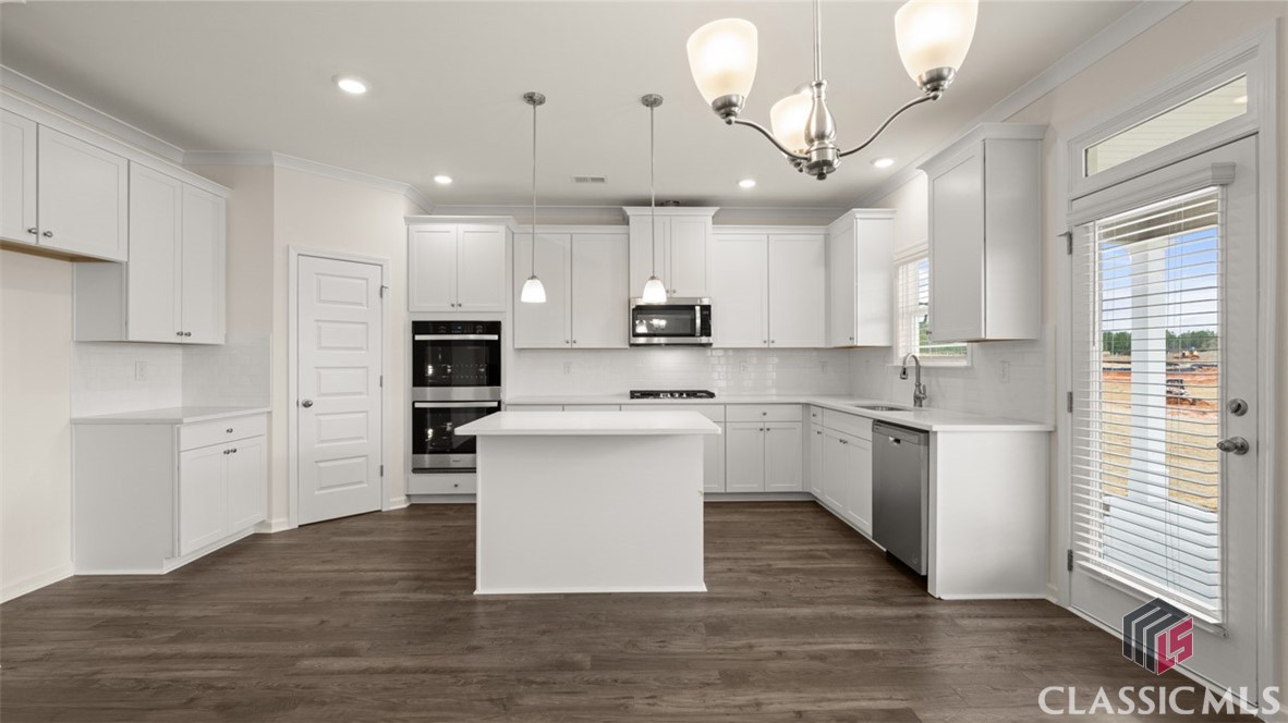 1305 Riverpoint Drive 8E