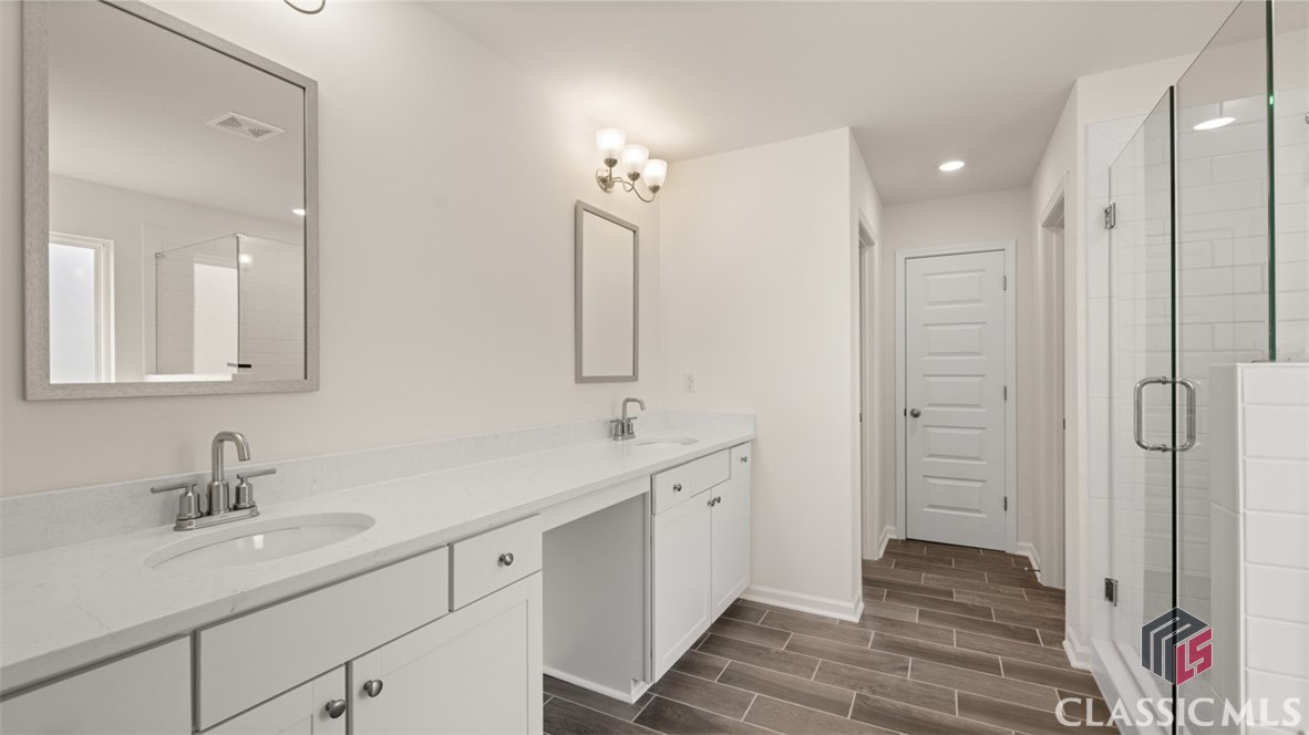 1305 Riverpoint Drive 8E