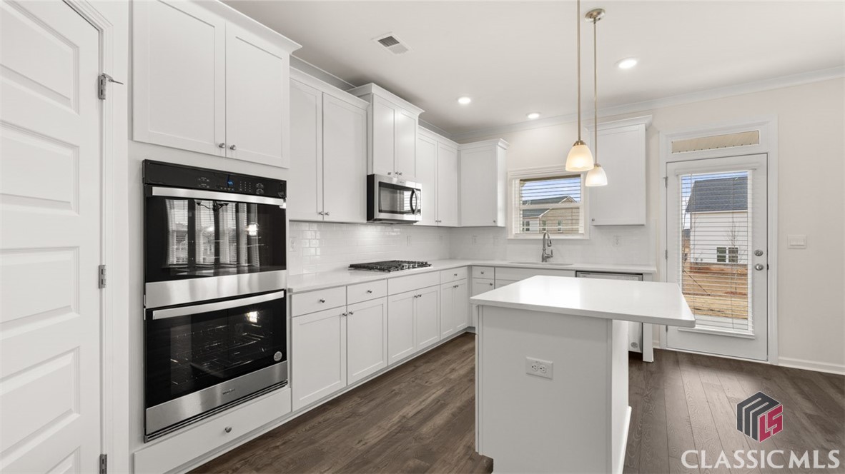 1305 Riverpoint Drive 8E