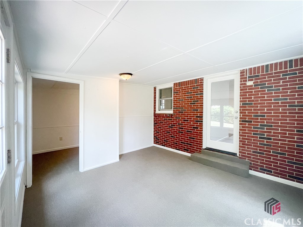 1680 Hog Mountain Road