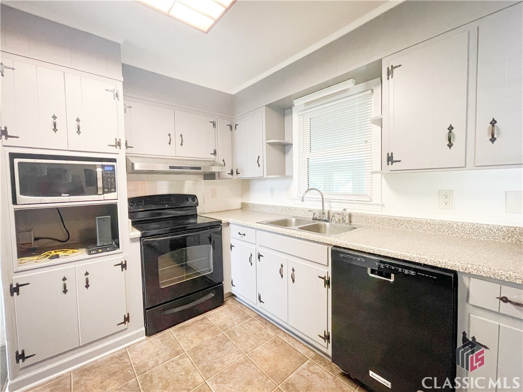 1680 Hog Mountain Road