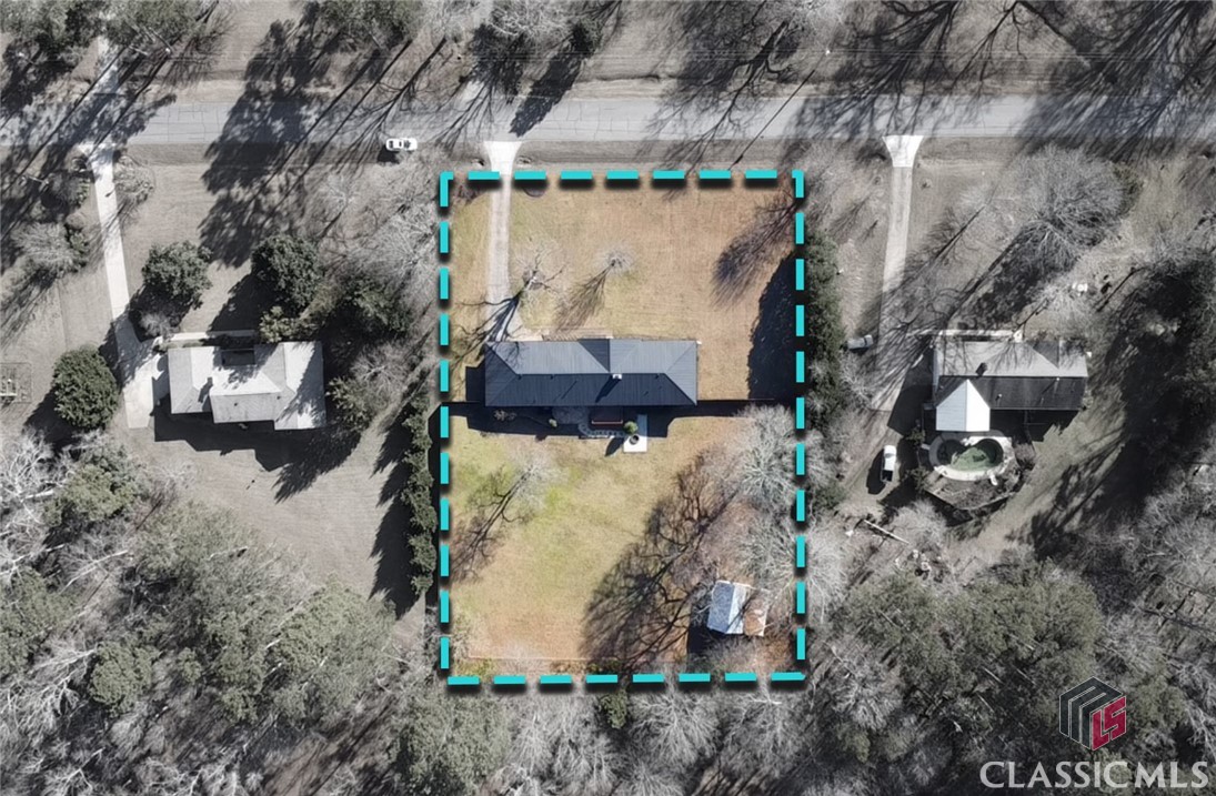 1090 Northwoods Road