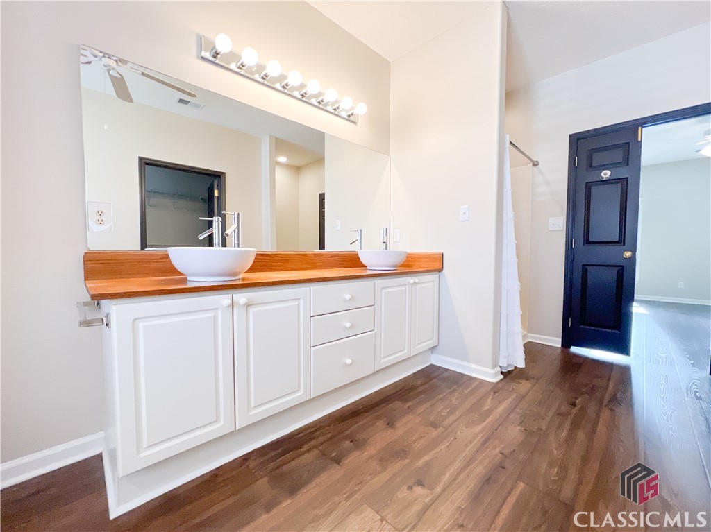 1060 Mill Pointe