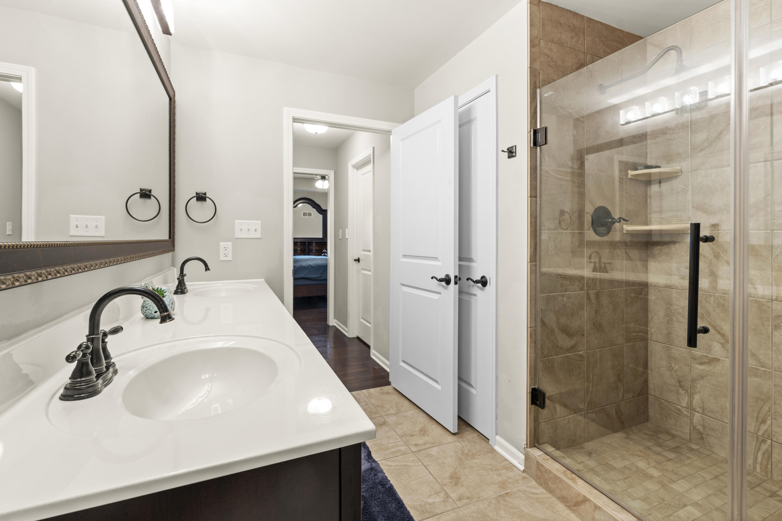 5593 Southview Drive