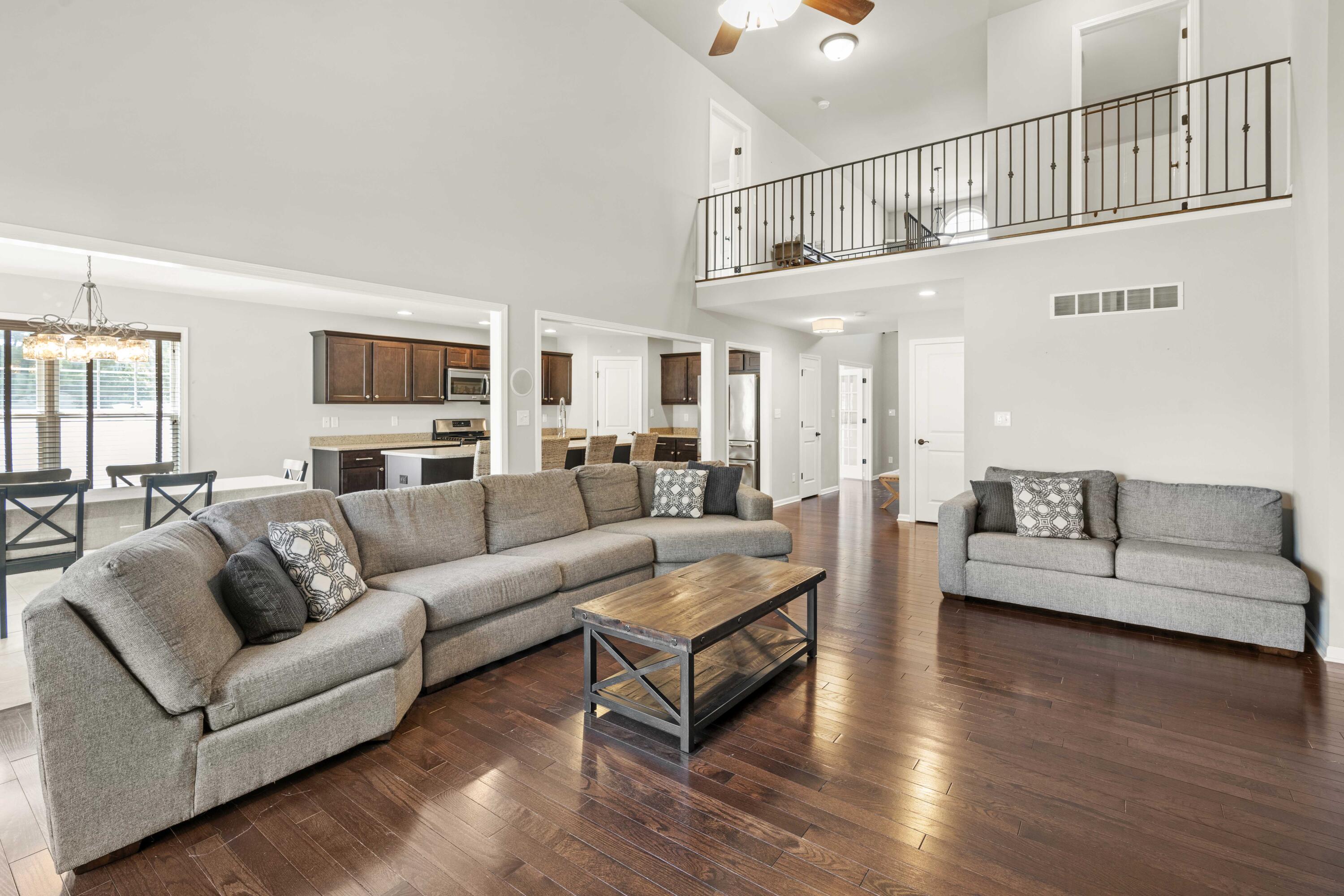 5593 Southview Drive