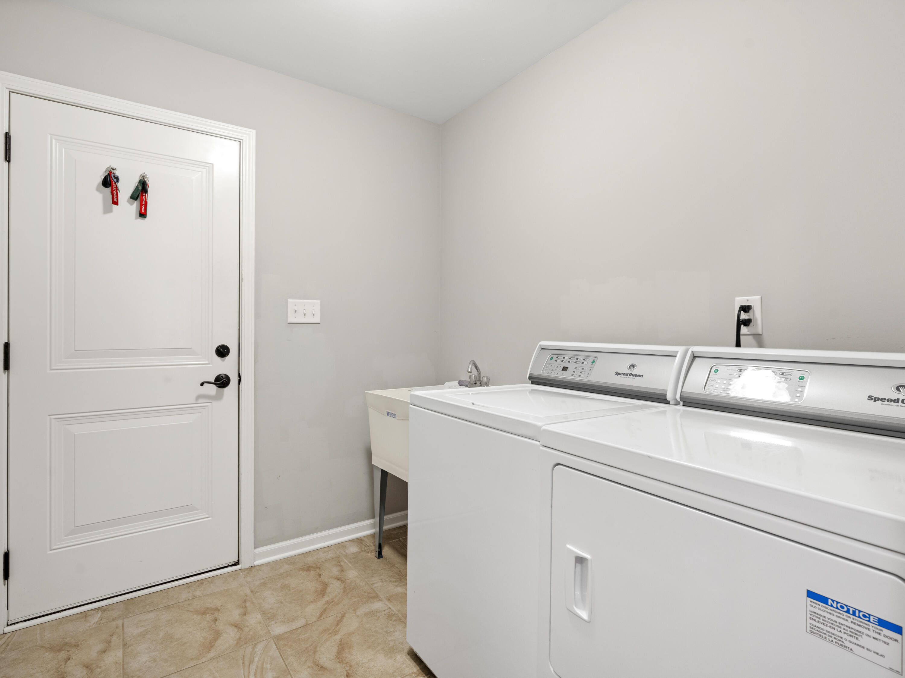 5593 Southview Drive