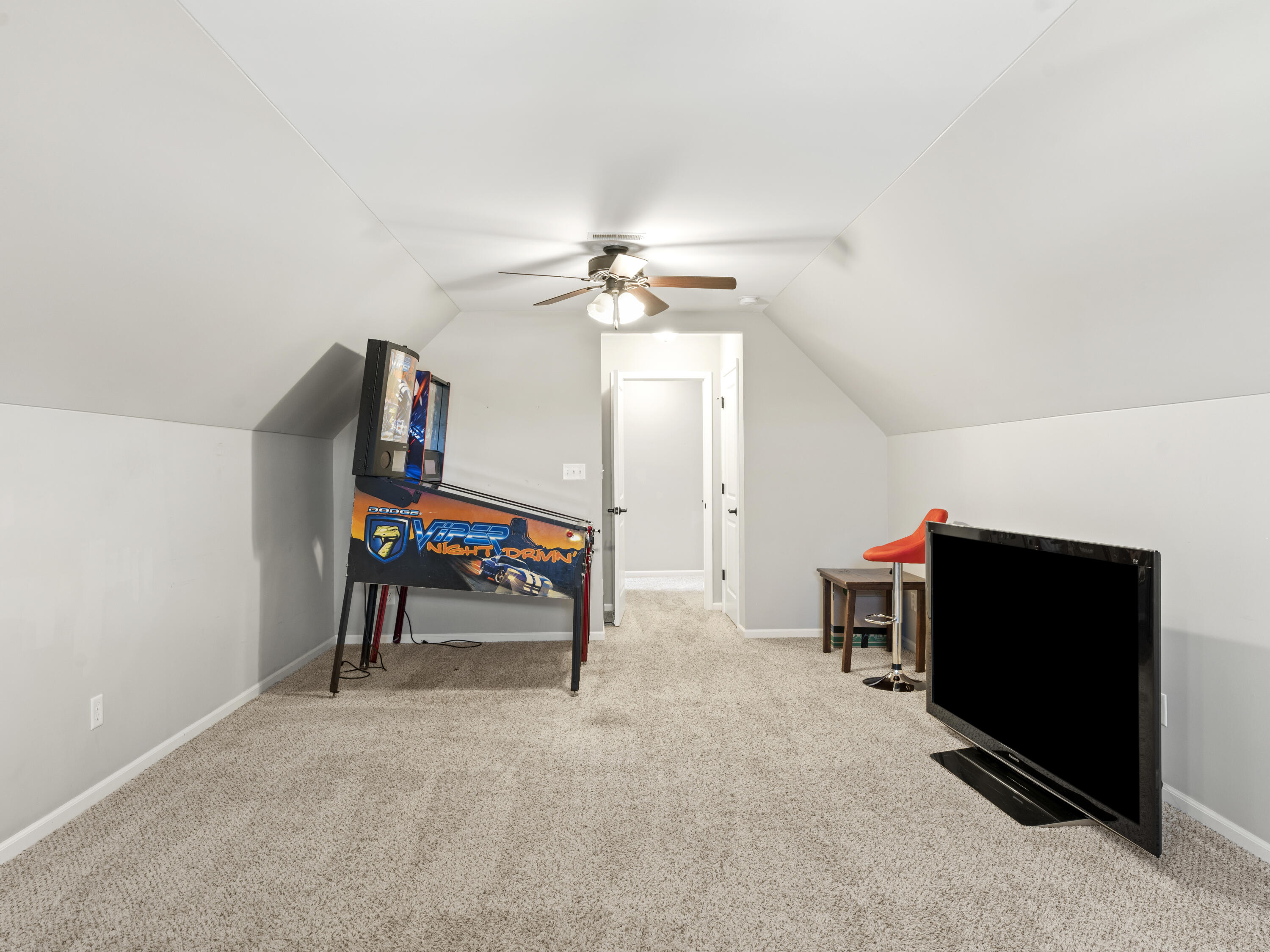 5593 Southview Drive