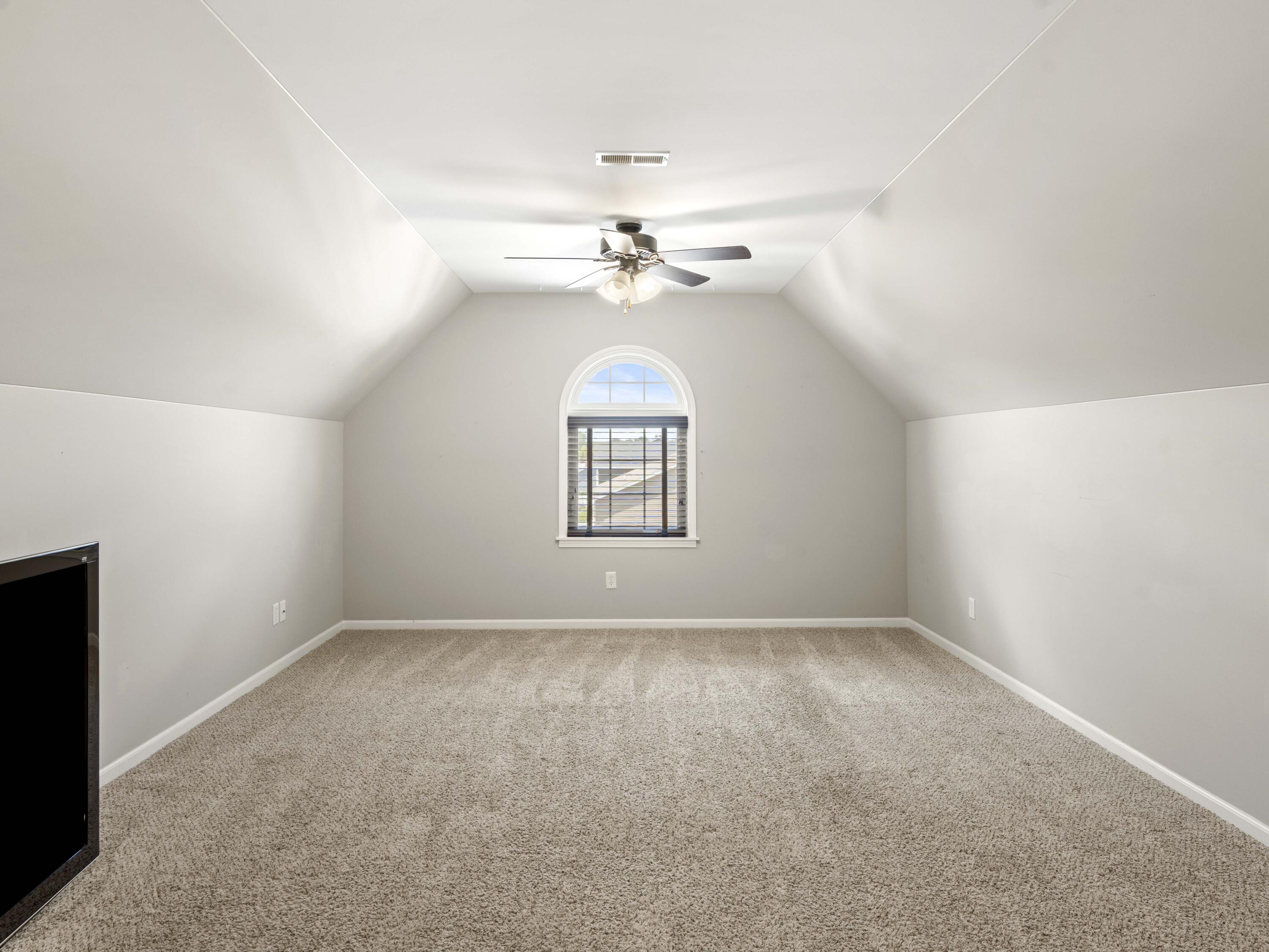 5593 Southview Drive