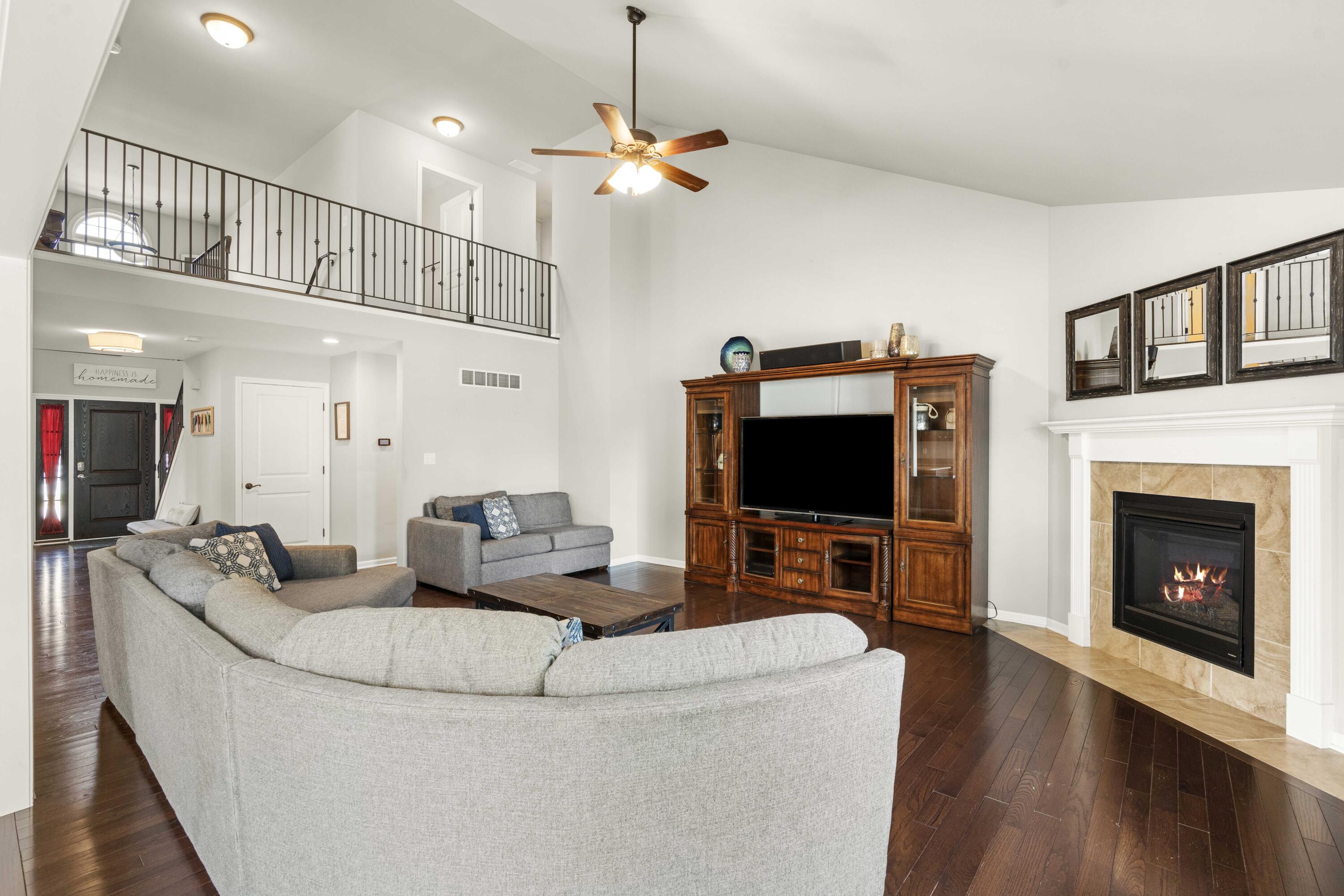 5593 Southview Drive