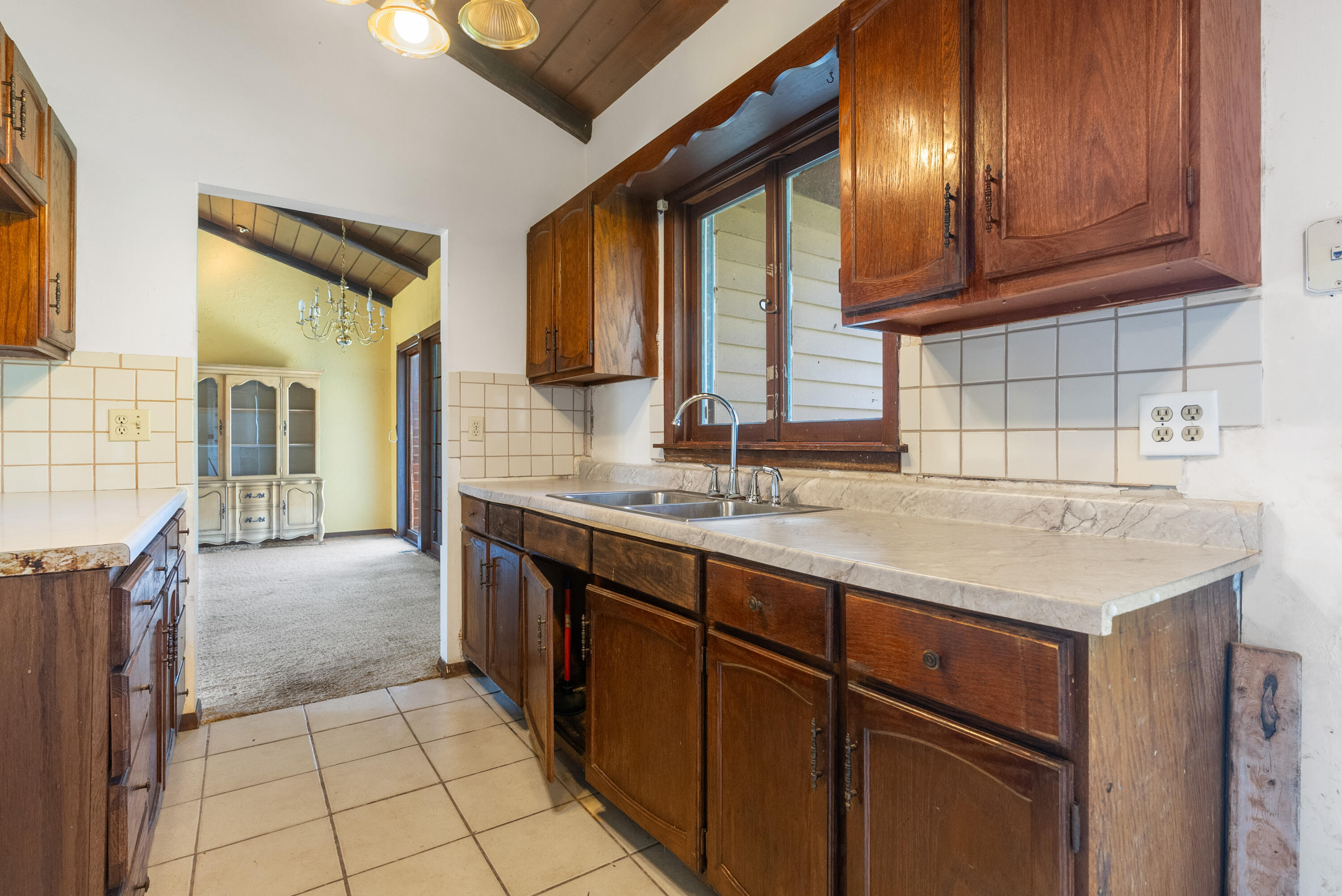 2700 W 60th Drive
