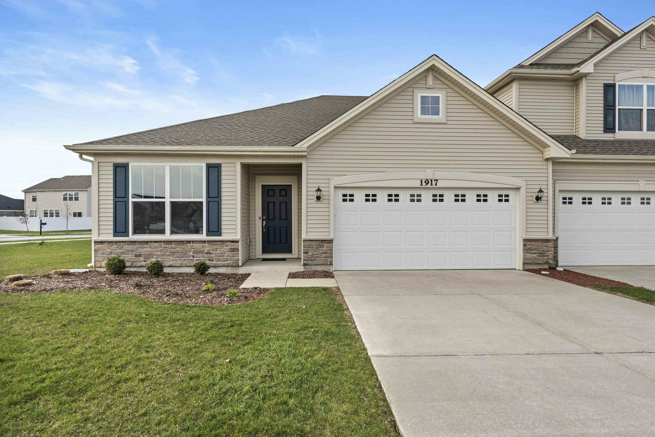 1917 E 110th Place