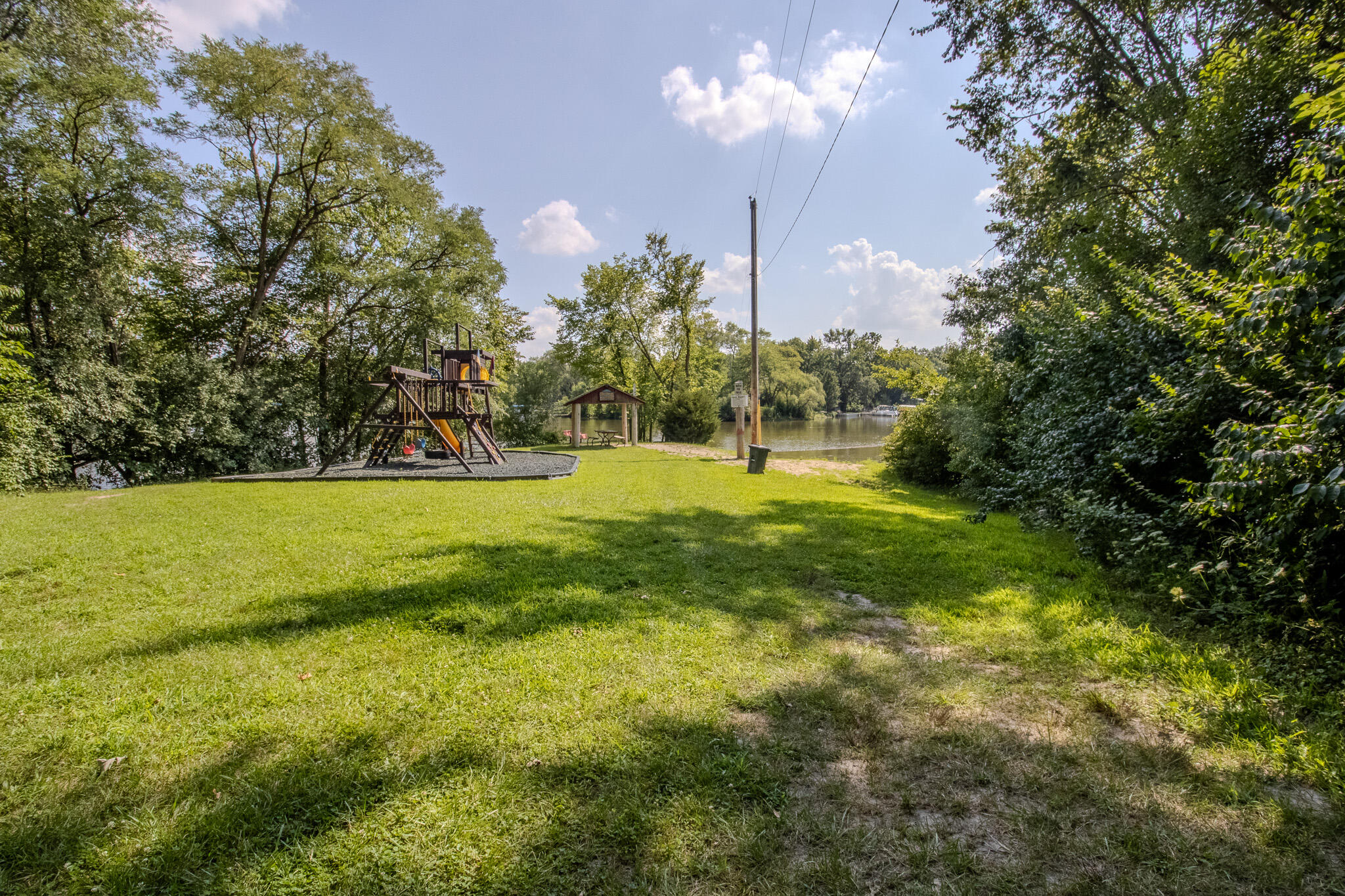 5201 Hickory Terrace