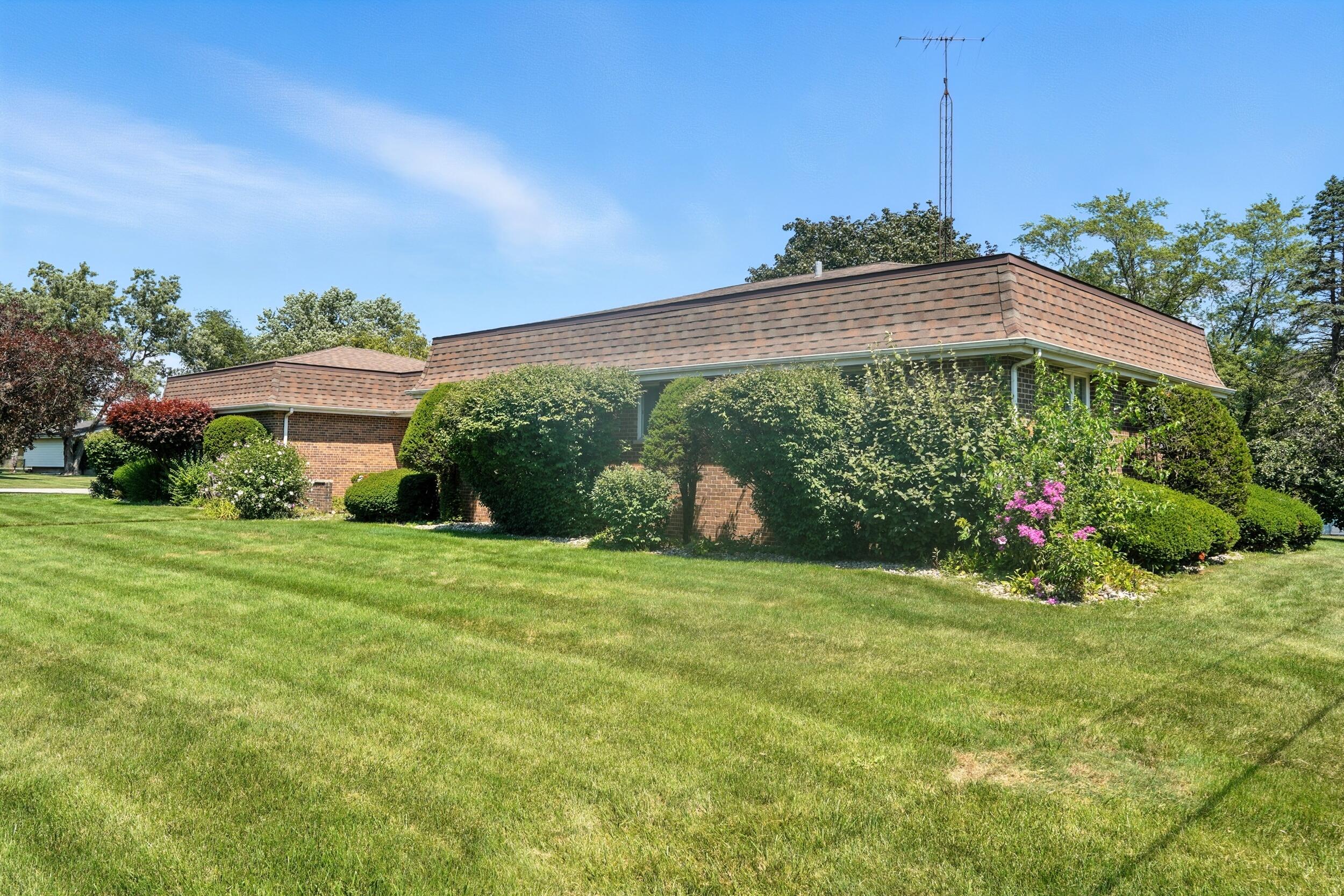 5749 Ellsworth Court