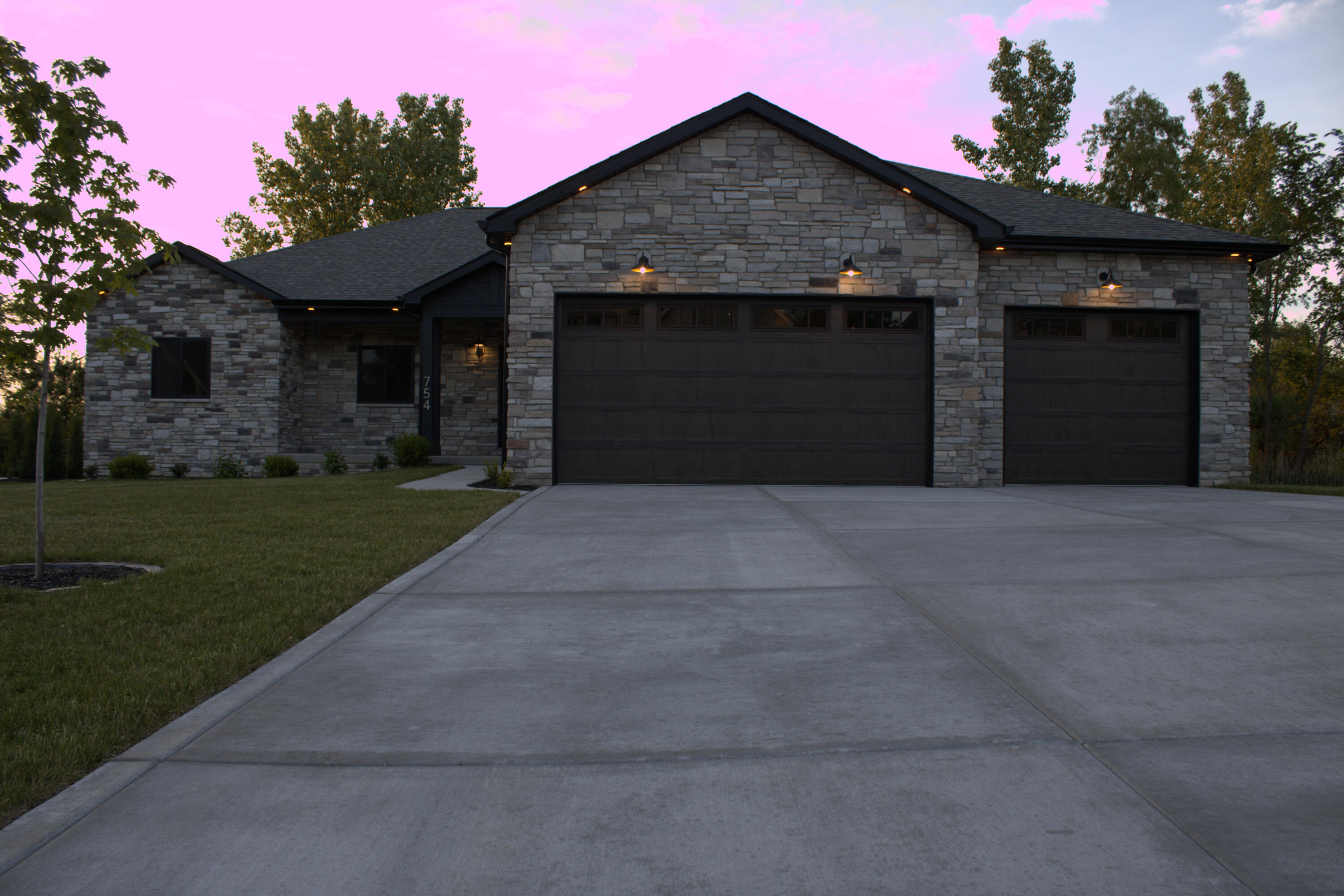 754 Cirque Drive