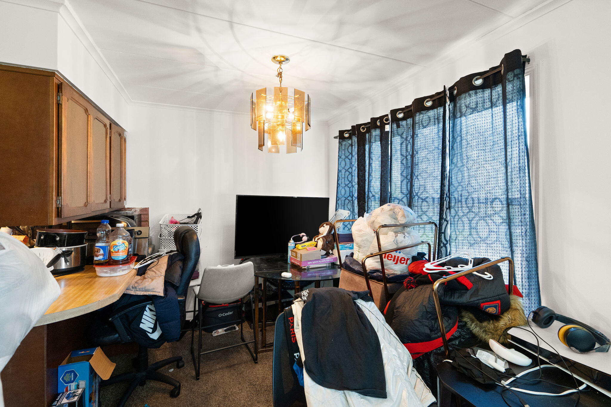 135 W 57th Avenue