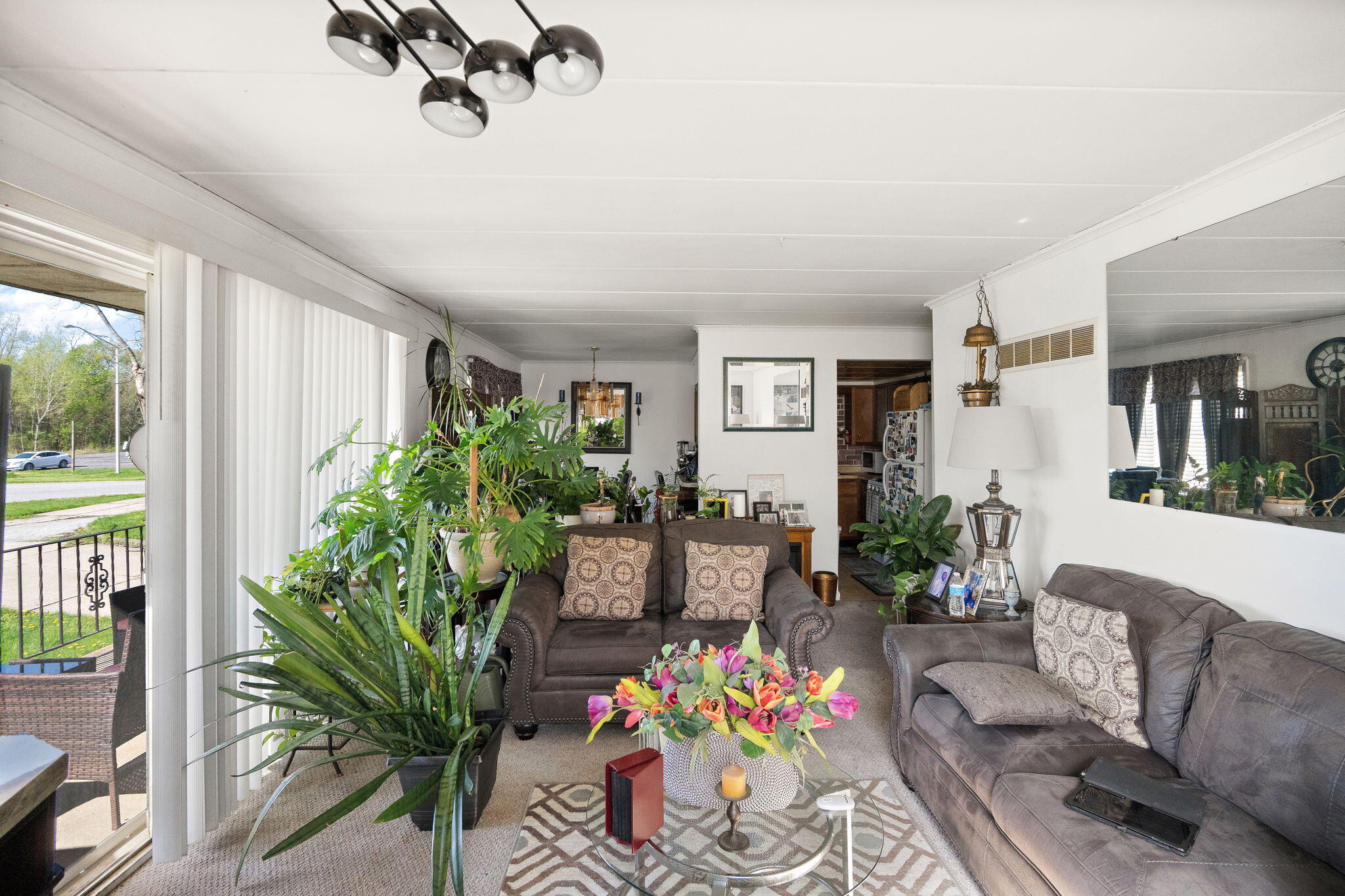 135 W 57th Avenue