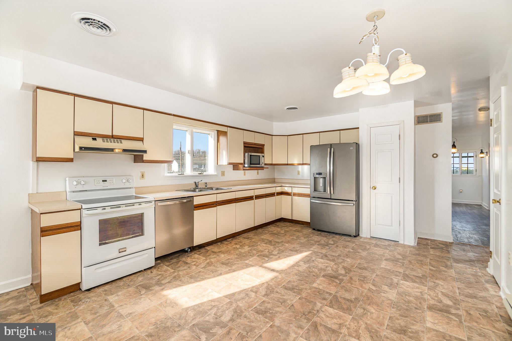 2-A Hickory Ave