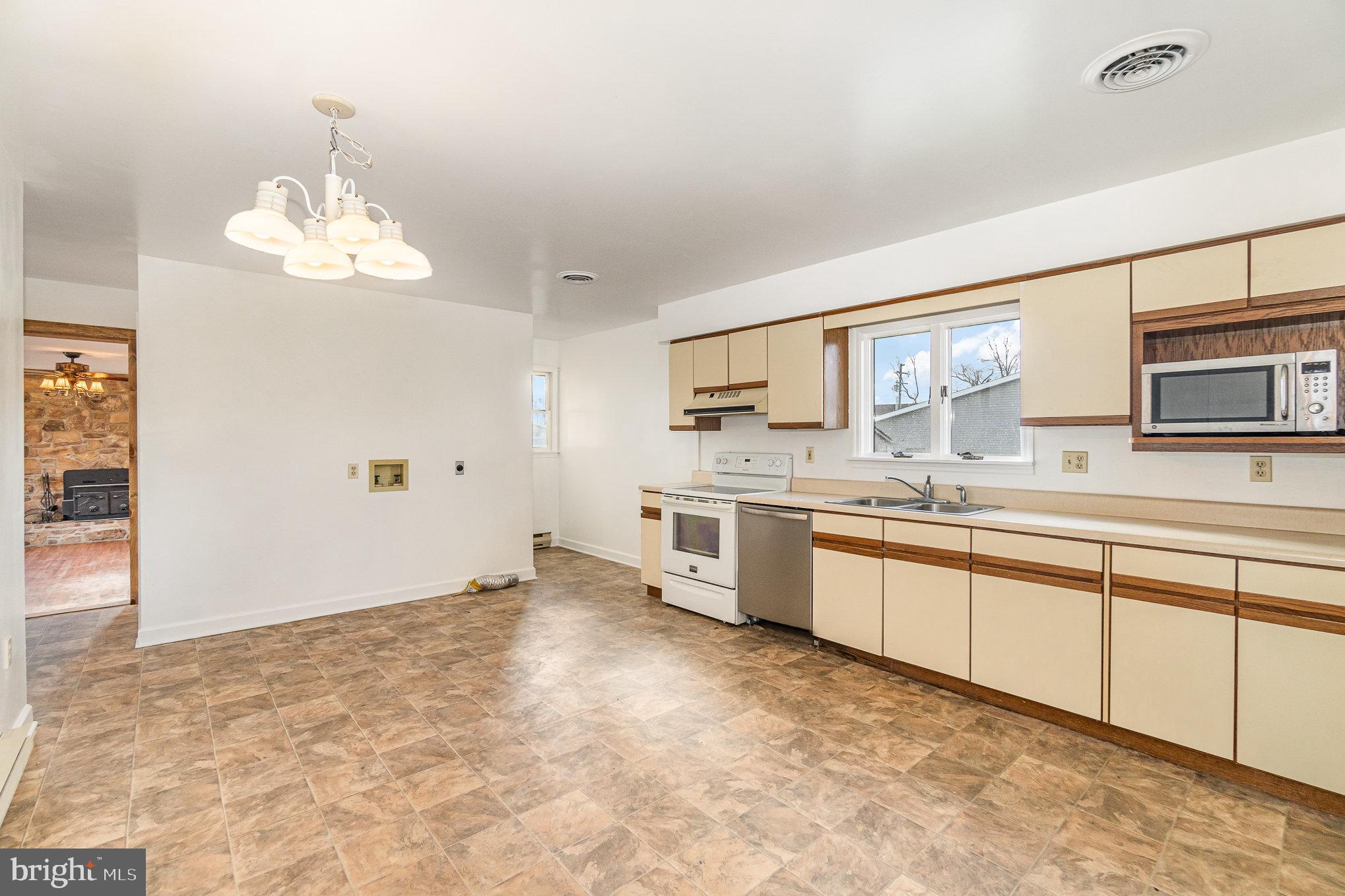 2-A Hickory Ave