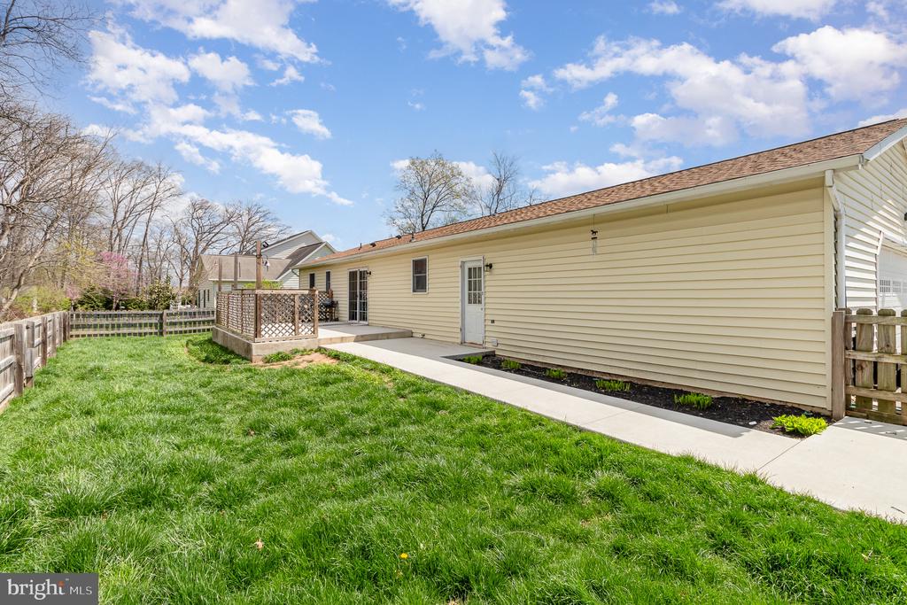 15 Burnside Dr