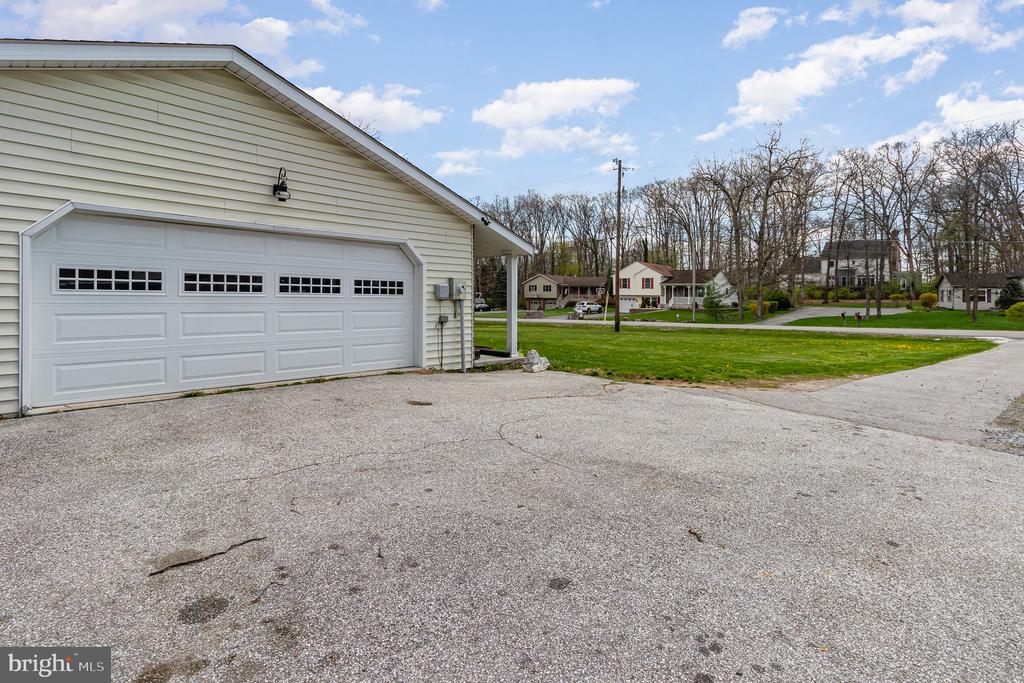 15 Burnside Dr