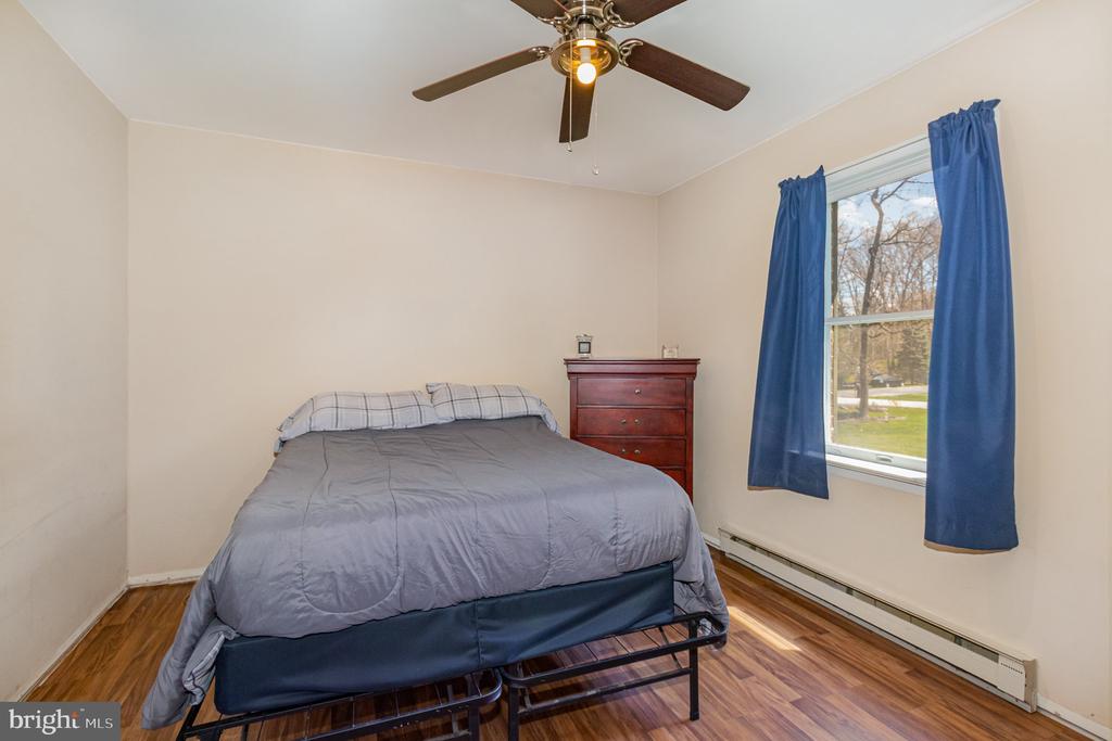 15 Burnside Dr