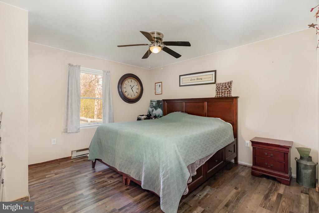 15 Burnside Dr