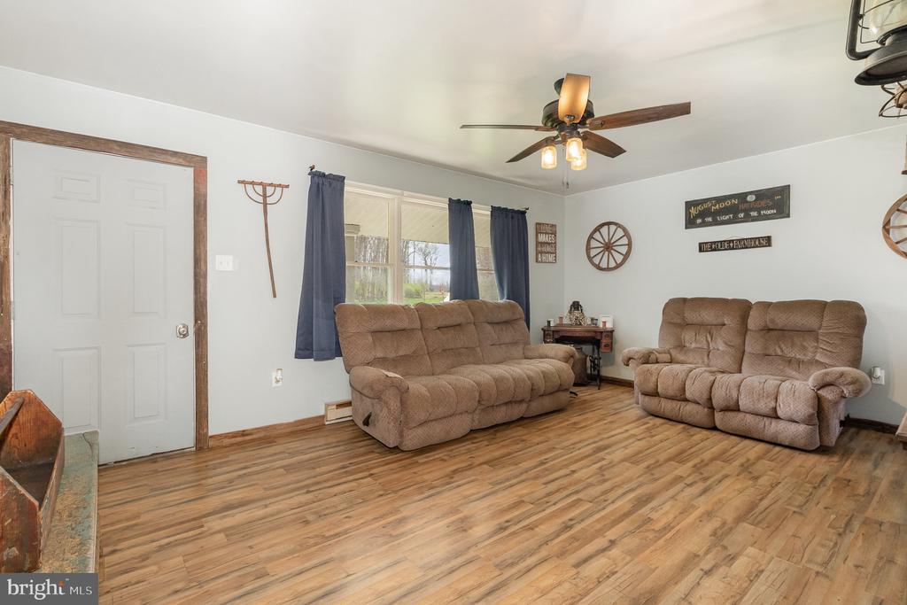 15 Burnside Dr