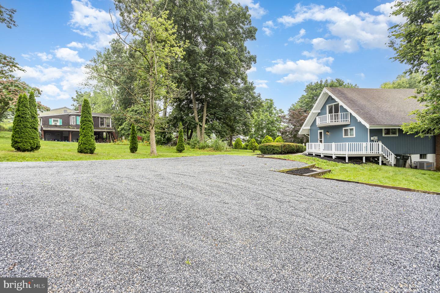 15 Pemberton Dr