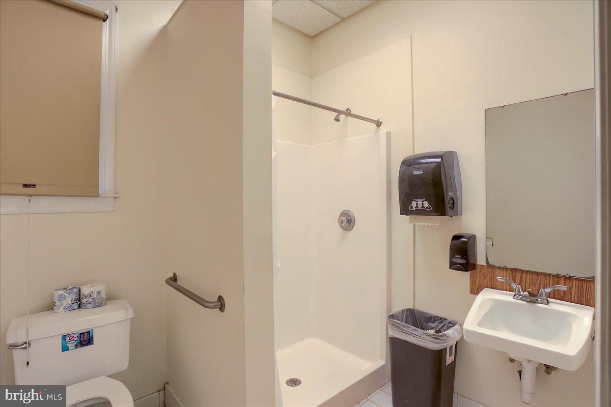 25 S WASHINGTON STREET