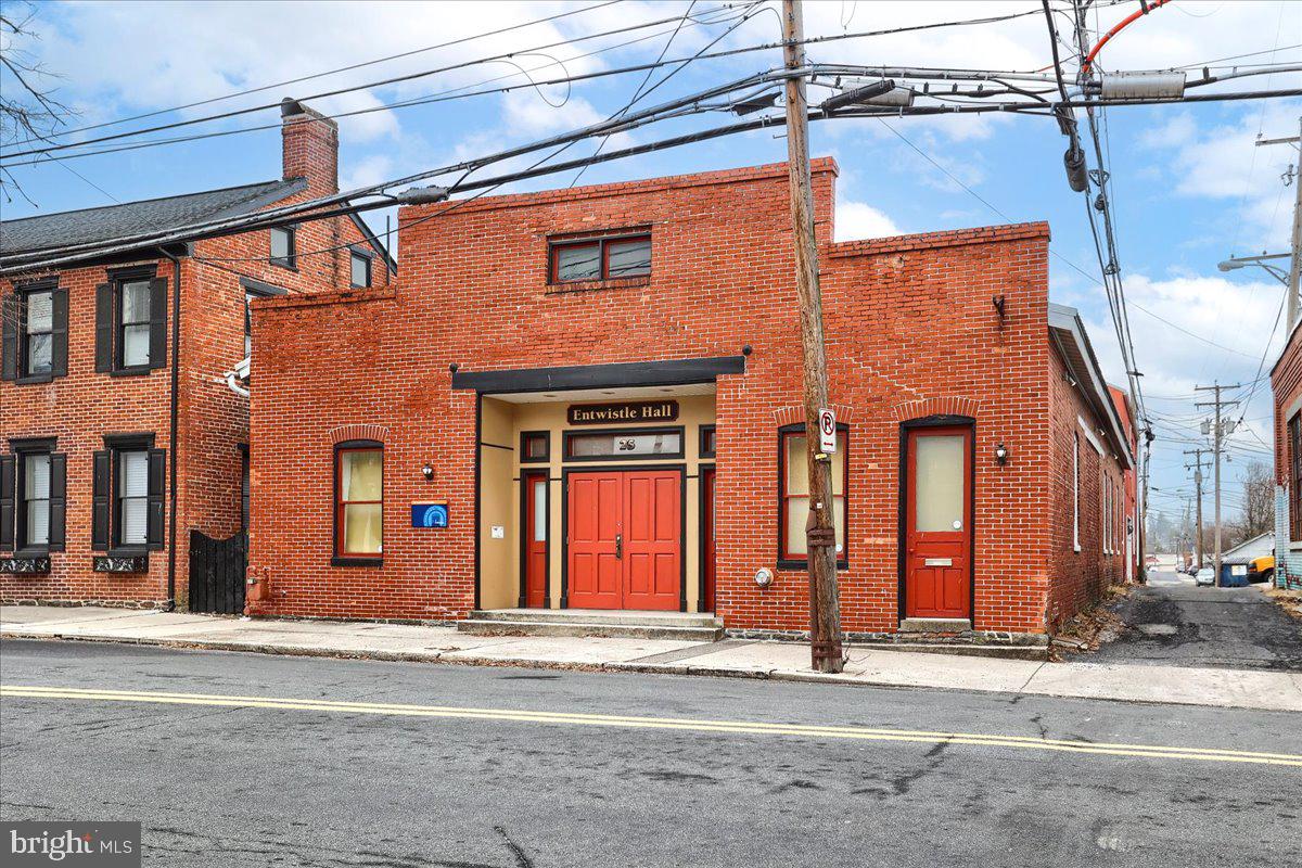 25 S WASHINGTON STREET