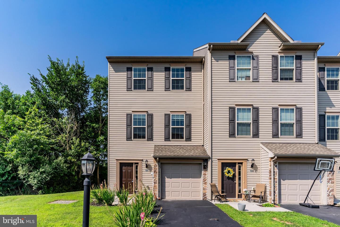 166 Katelyn Dr