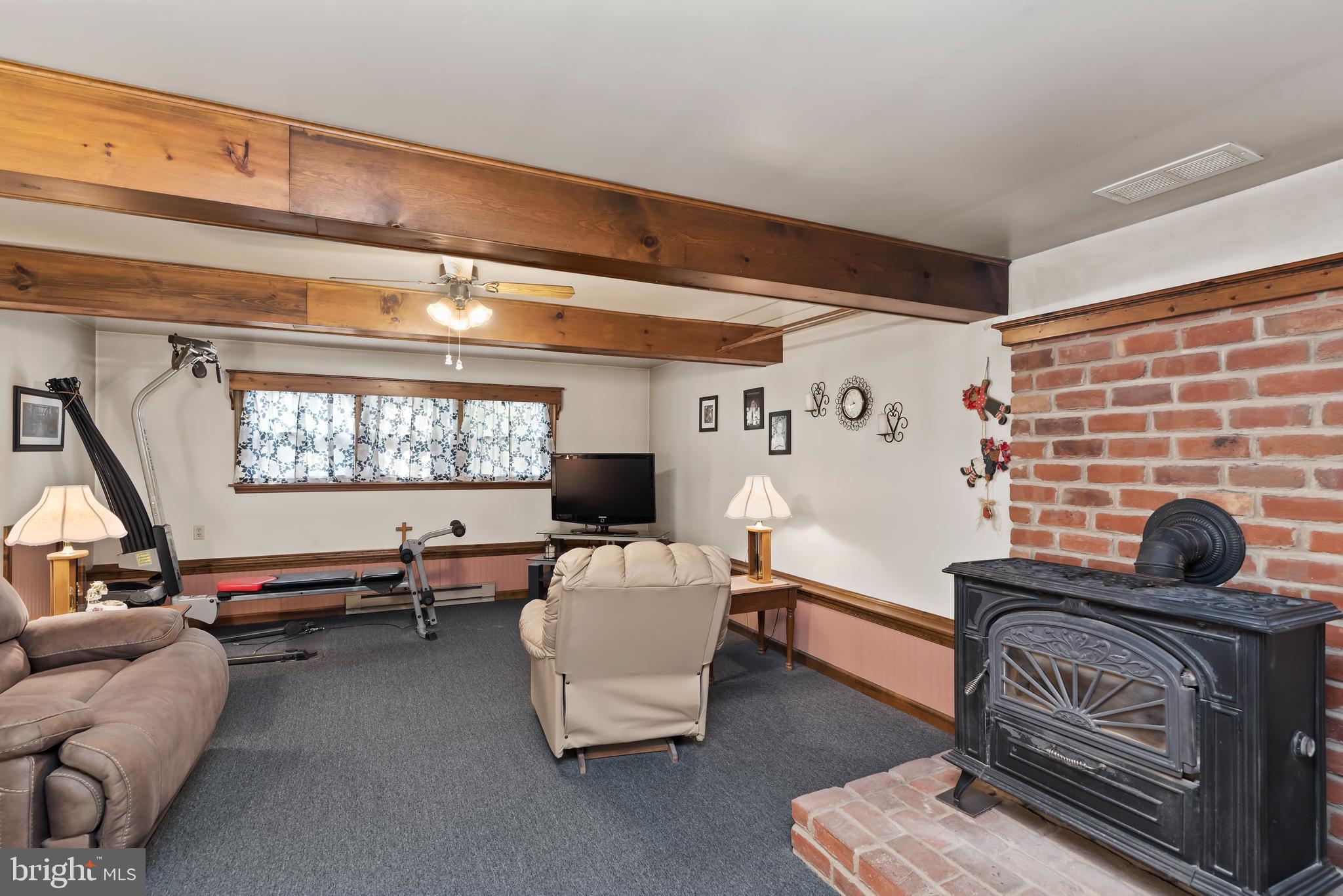 1669 Walnut Bottom Rd