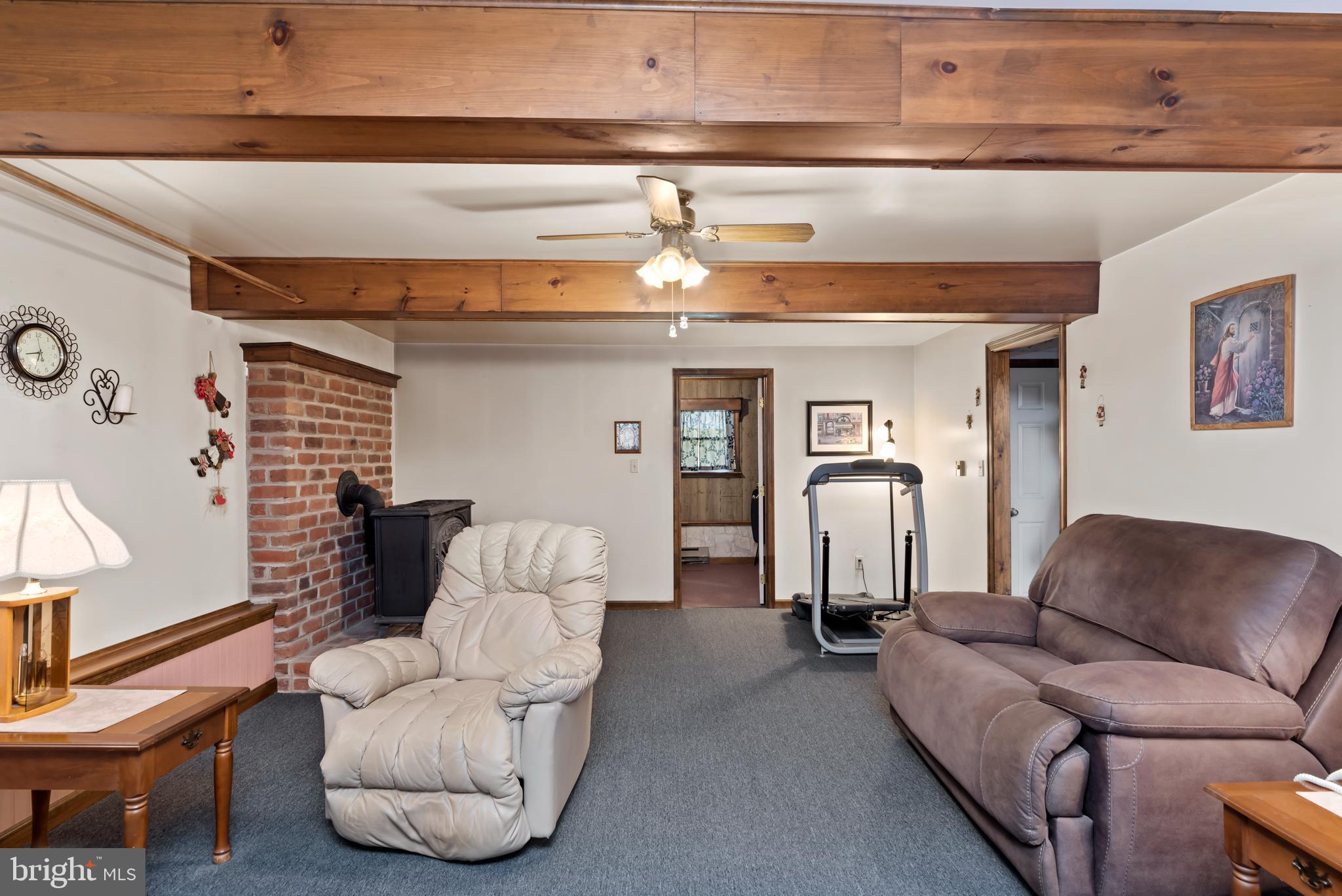 1669 Walnut Bottom Rd