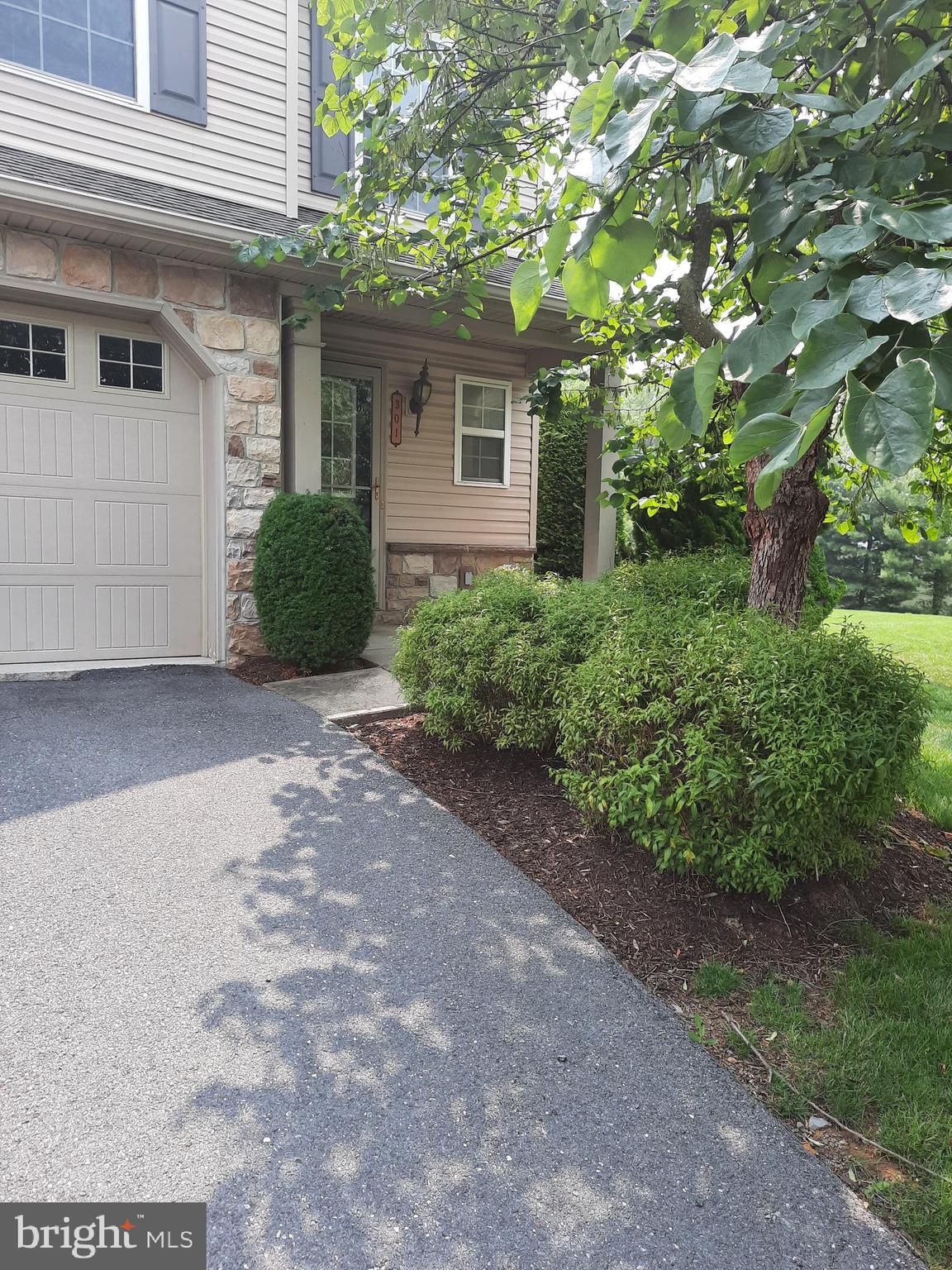 301 Antilles Ct