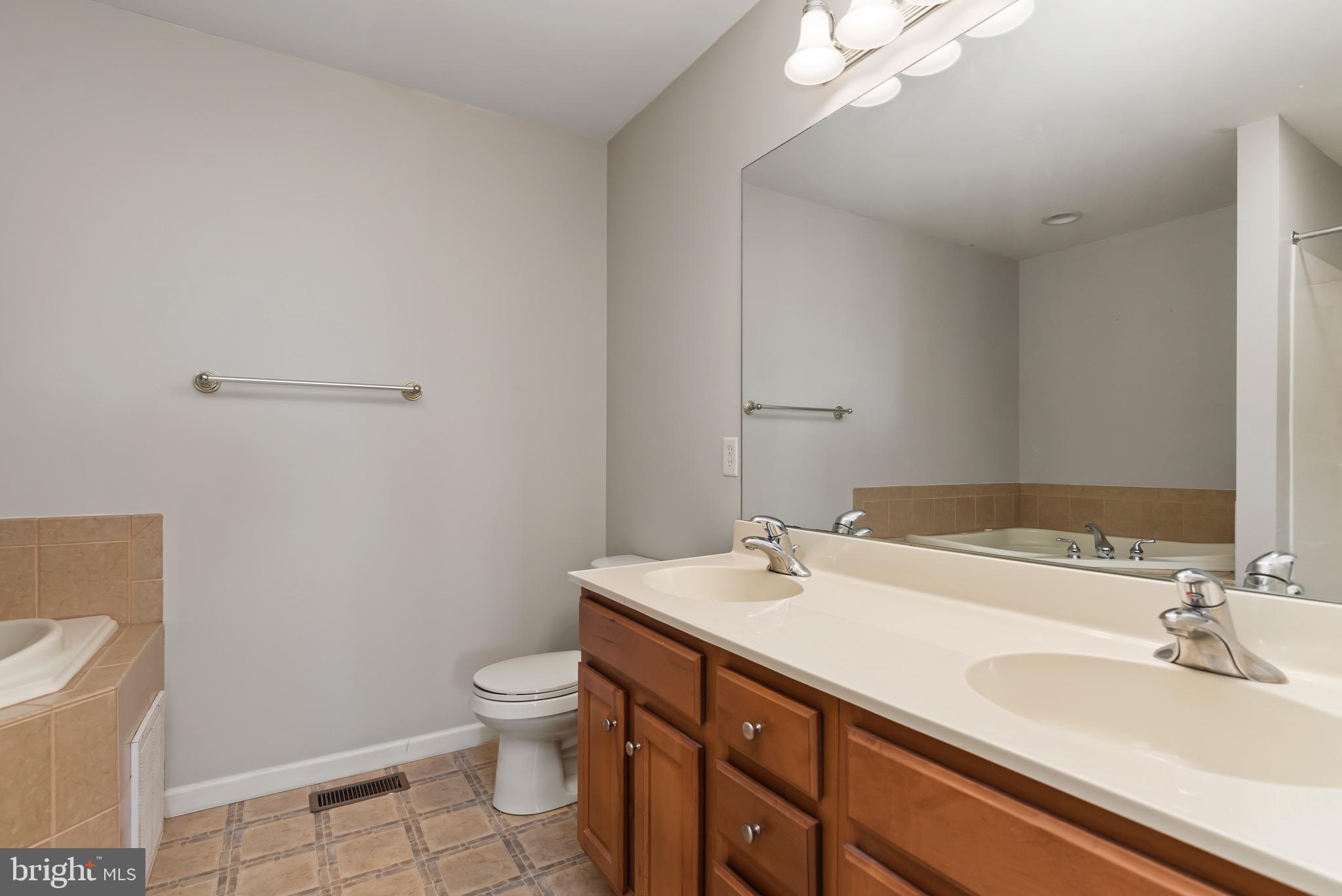 461 Nursery Dr N
