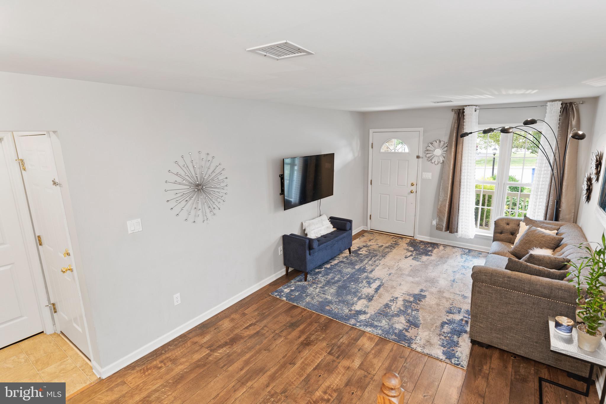 30 Ashburg Dr