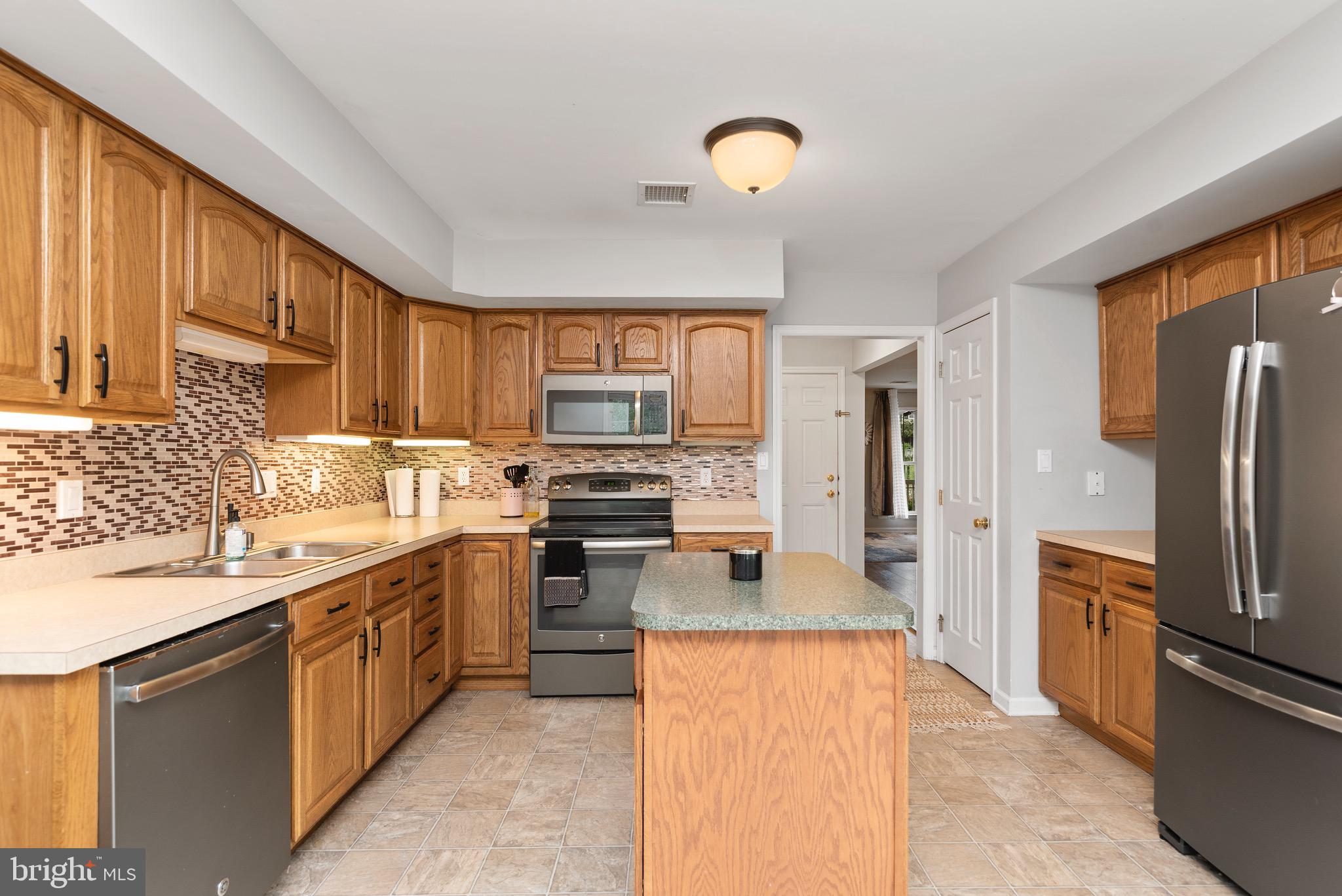 30 Ashburg Dr