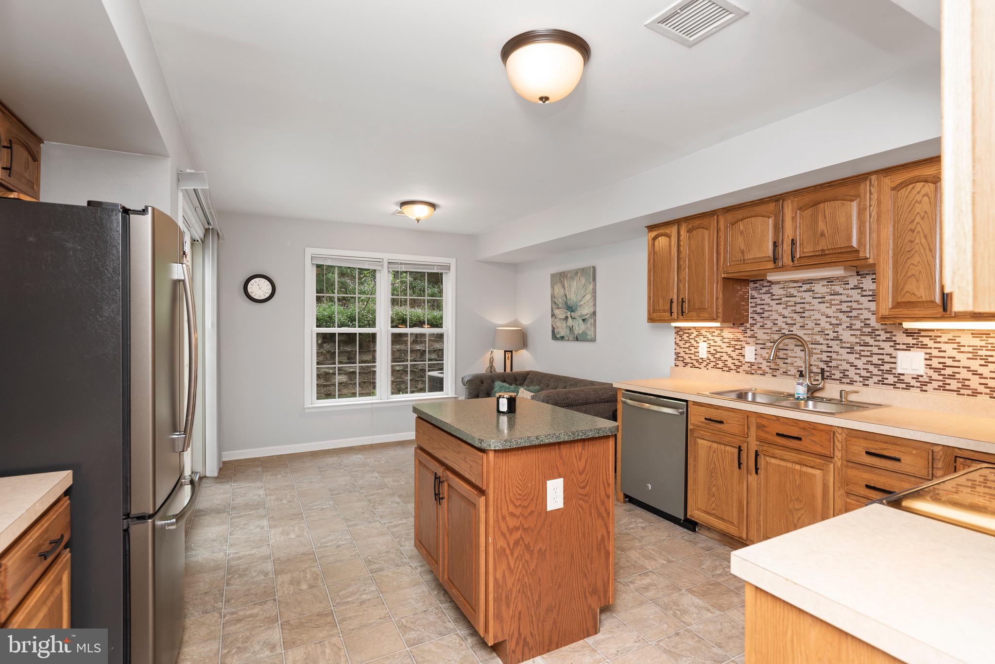 30 Ashburg Dr