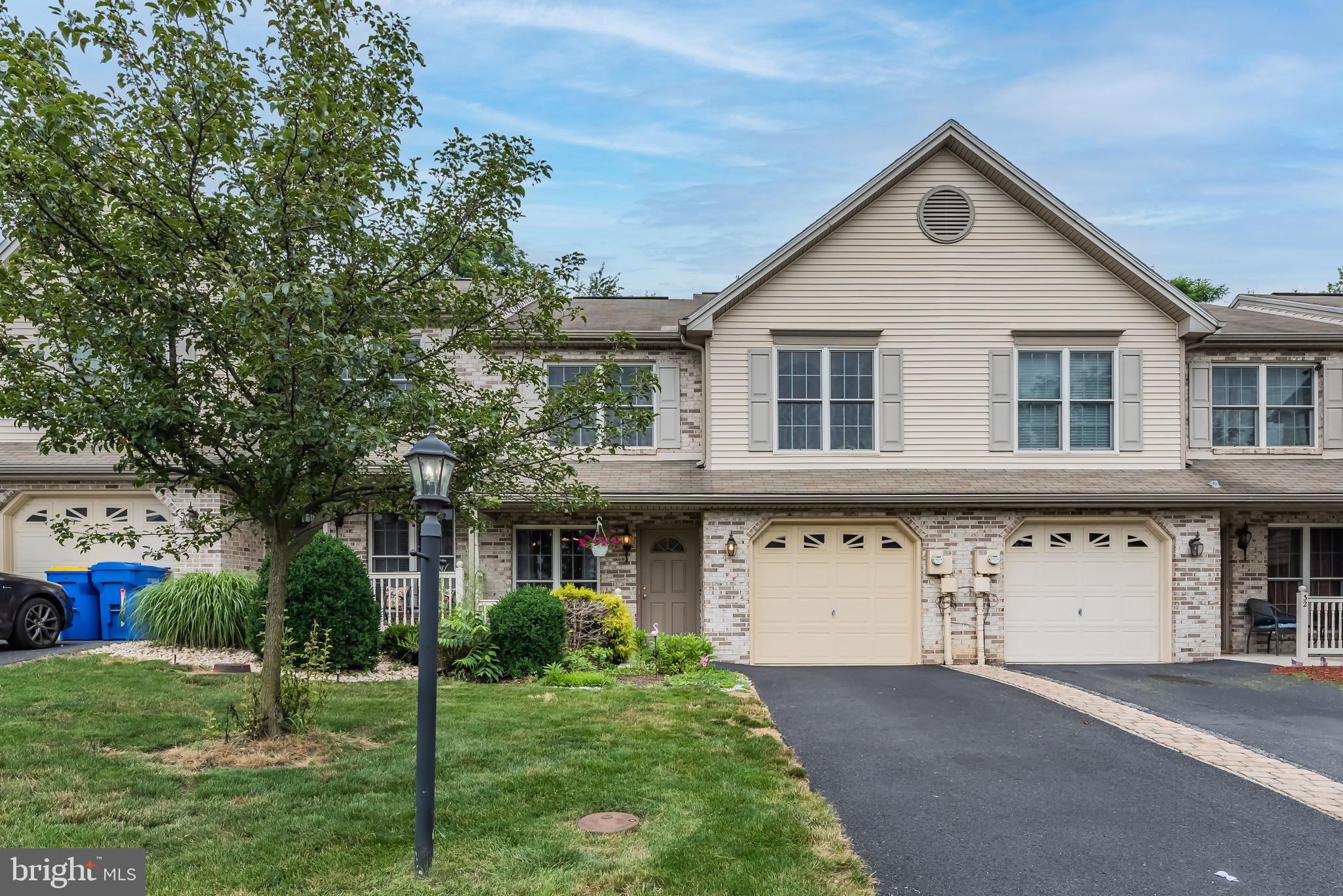 30 Ashburg Dr