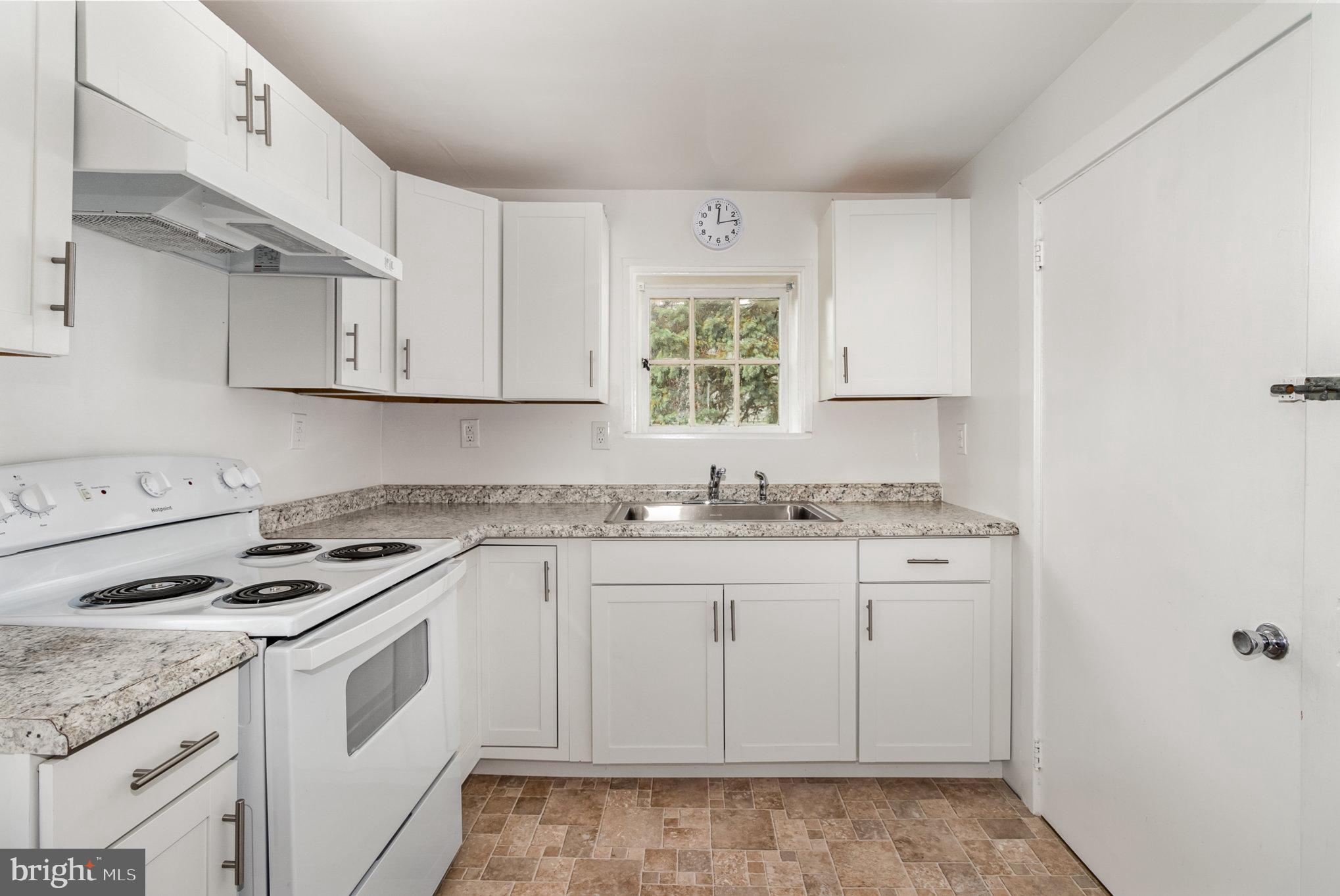 234 E Main St