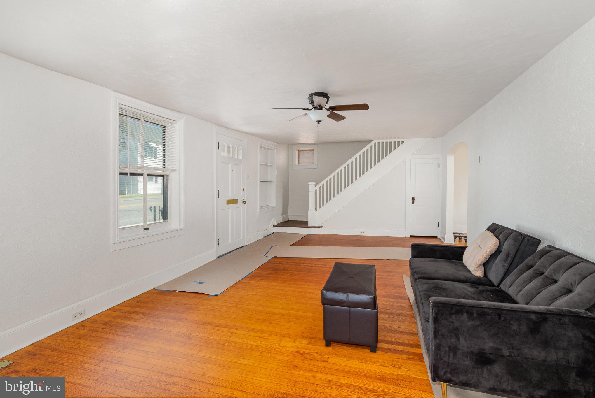 234 E Main St