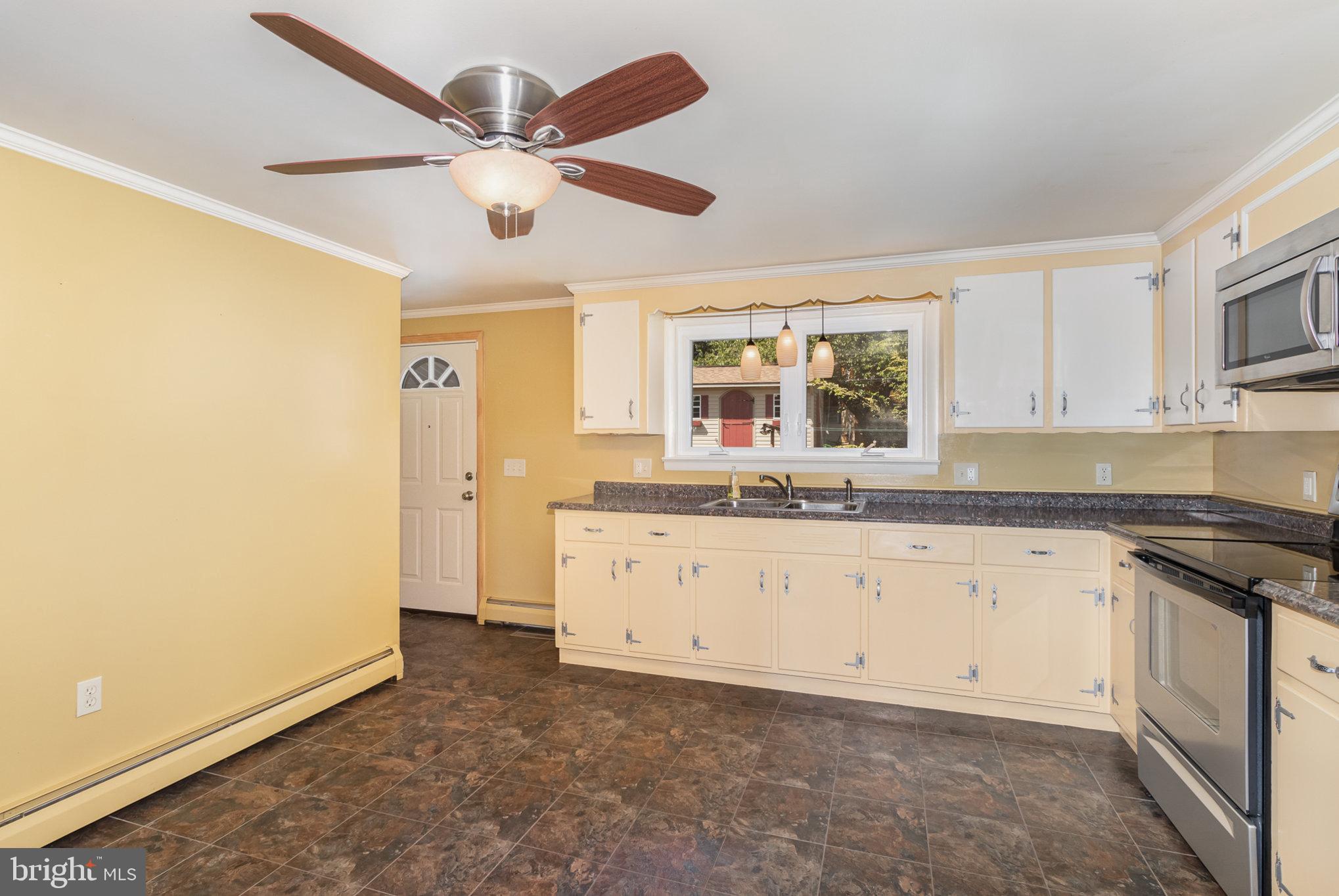 119 Willow View Dr