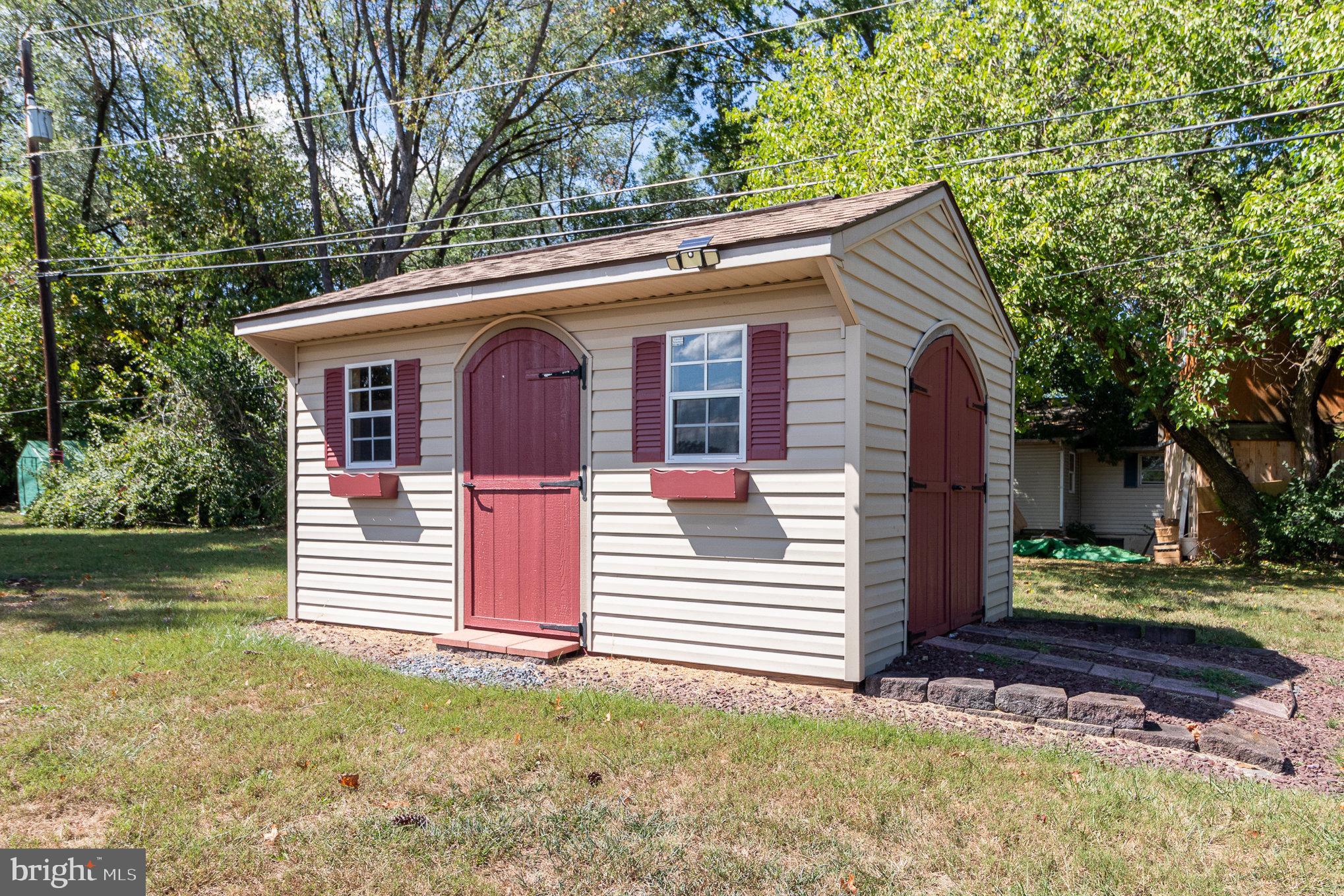 119 Willow View Dr