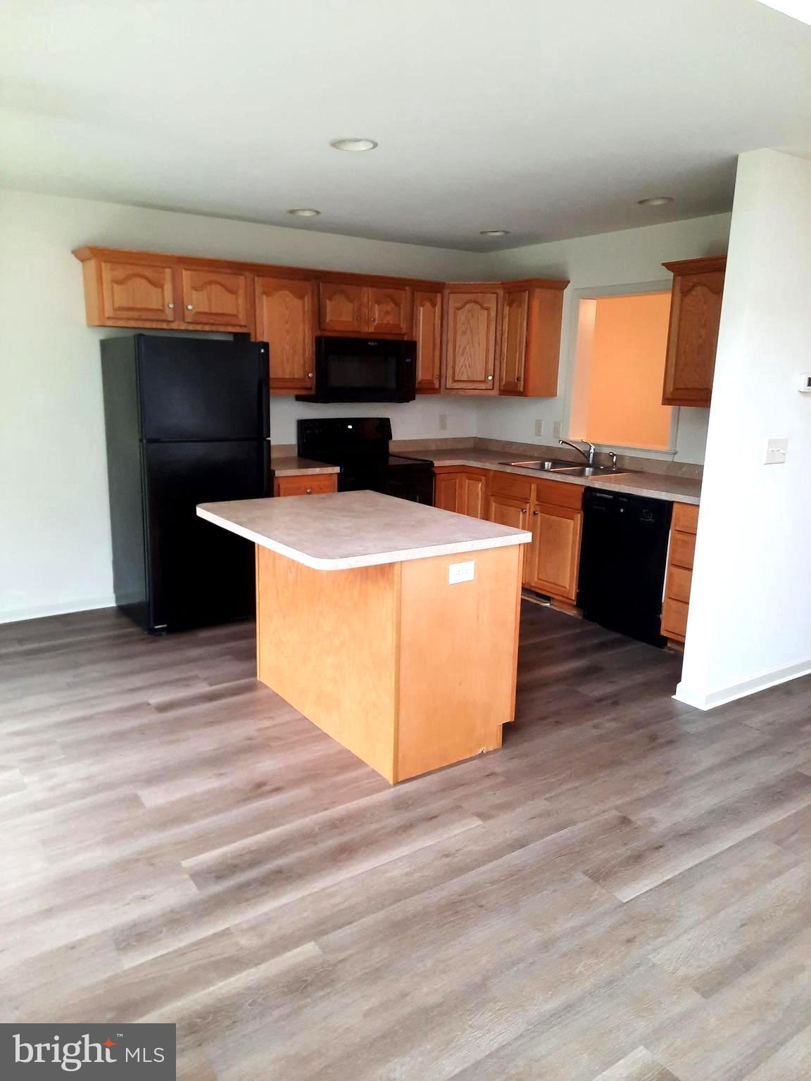 405 Mercury Drive
