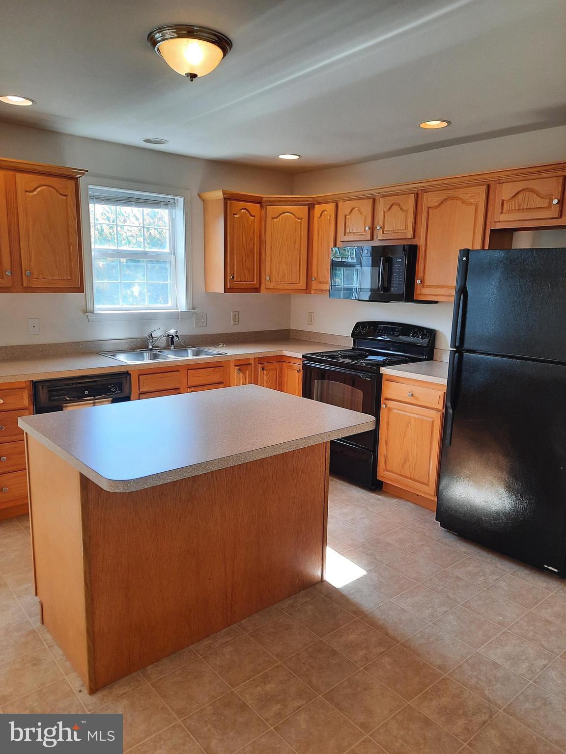 215 Antilles Ct.