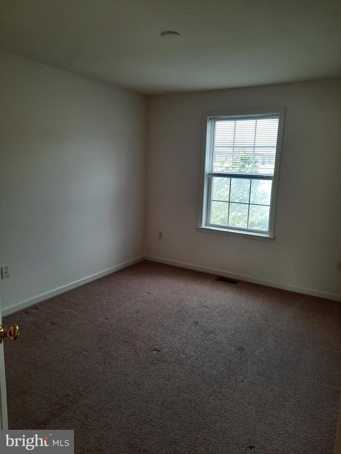 215 Antilles Ct.