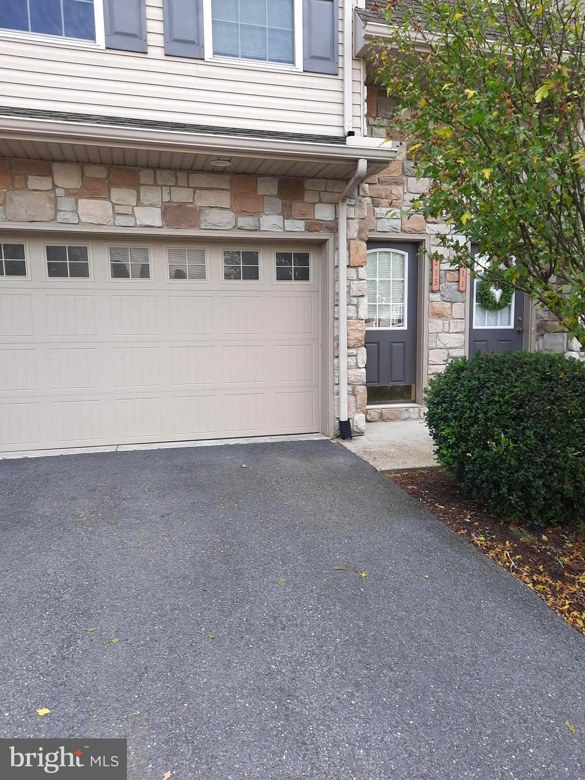 215 Antilles Ct.